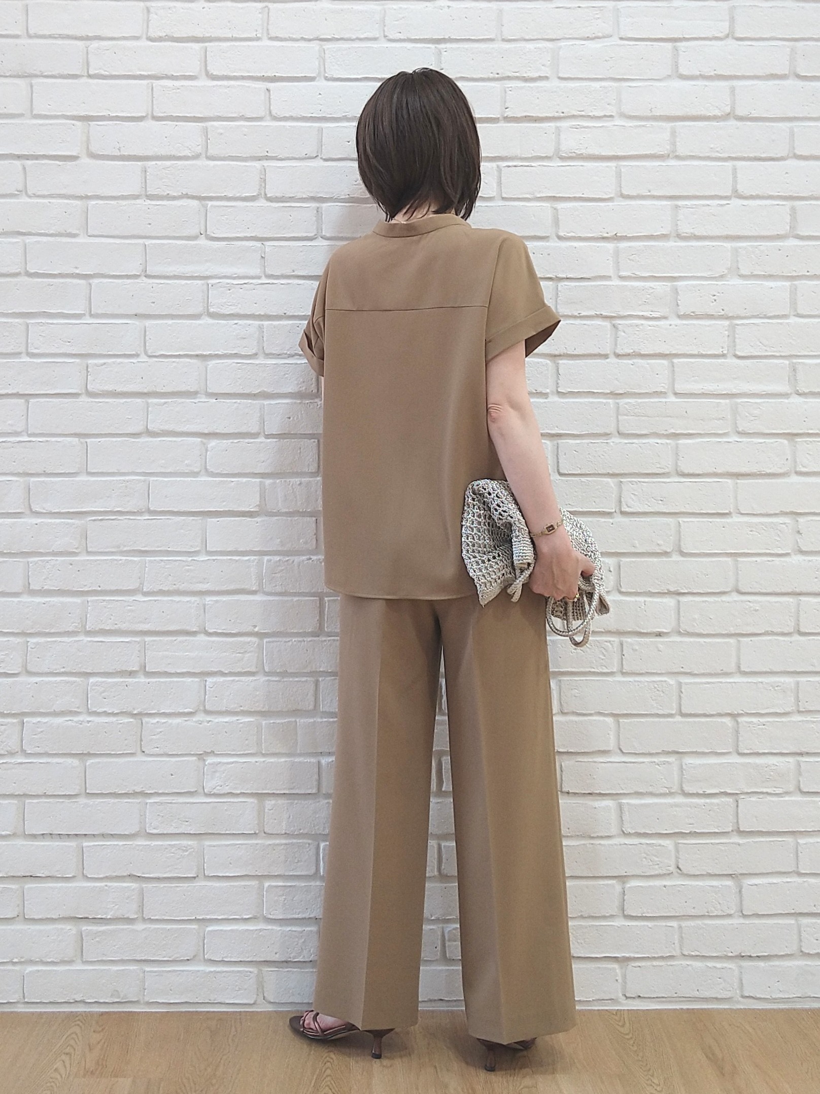suzuさんの「UNTITLED｜【追加/ステンレス】カーヴィプレートショートネックレス」を使ったコーディネート