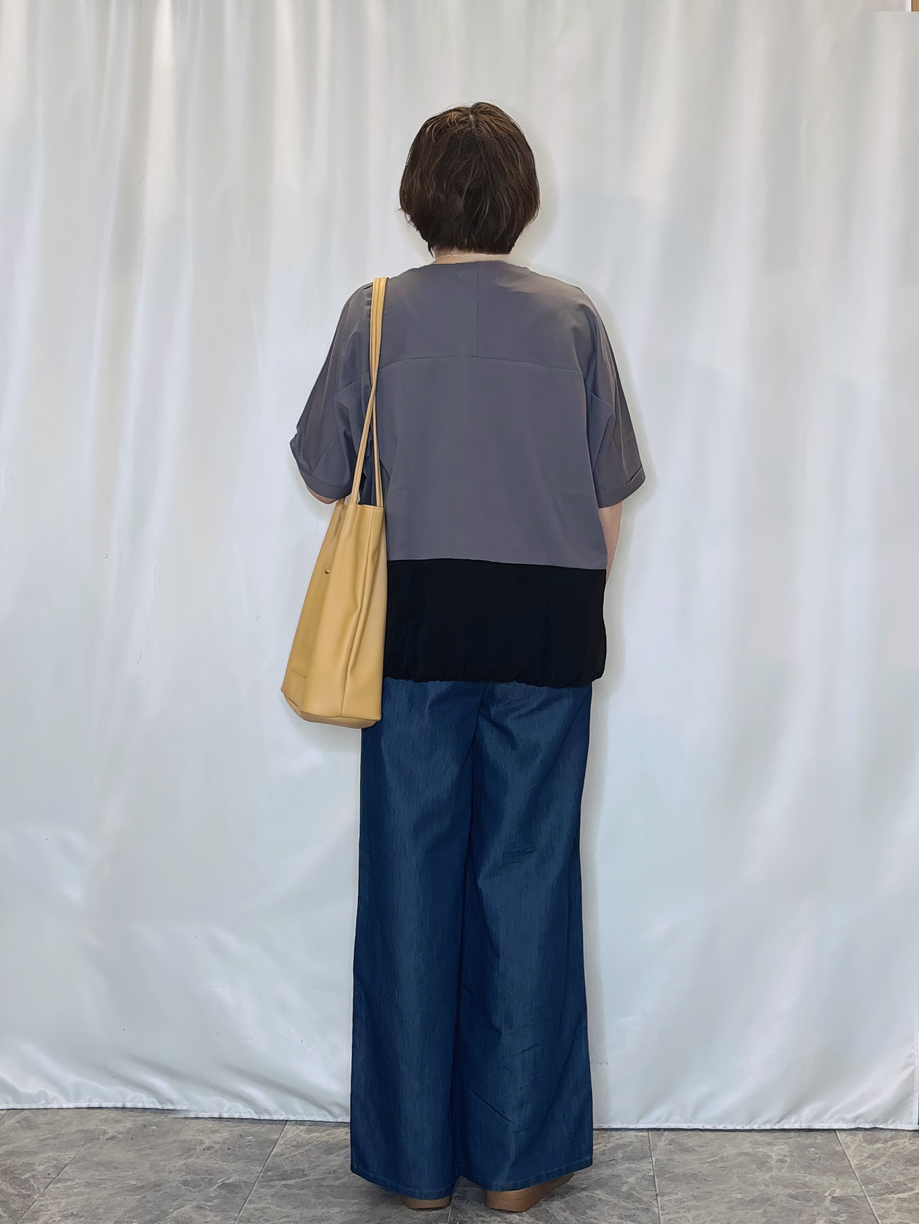 たみさんの「SHOO･LA･RUE｜【洗濯機可/体型カバー】インしないで着られる 裾配色ゆったりバルーントップス」を使ったコーディネート