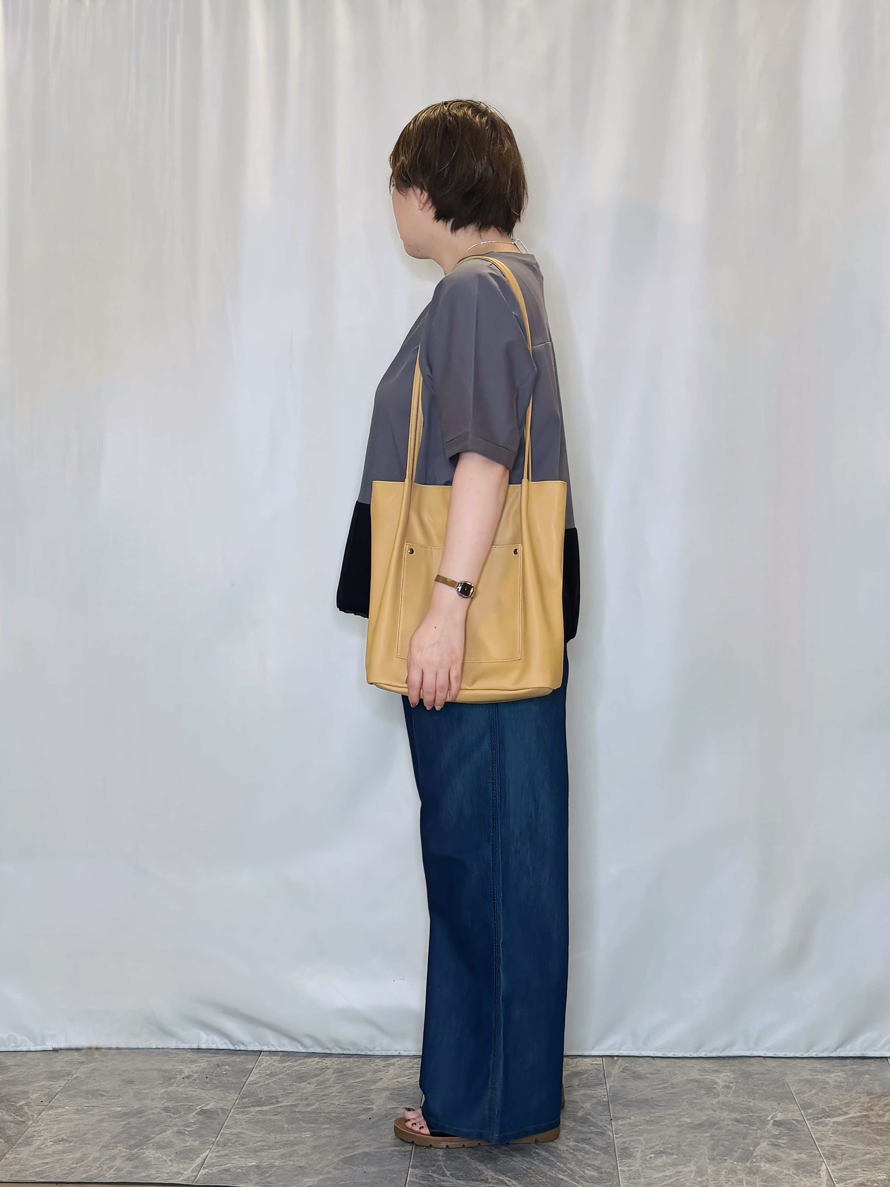 たみさんの「SHOO･LA･RUE｜【洗濯機可/体型カバー】インしないで着られる 裾配色ゆったりバルーントップス」を使ったコーディネート