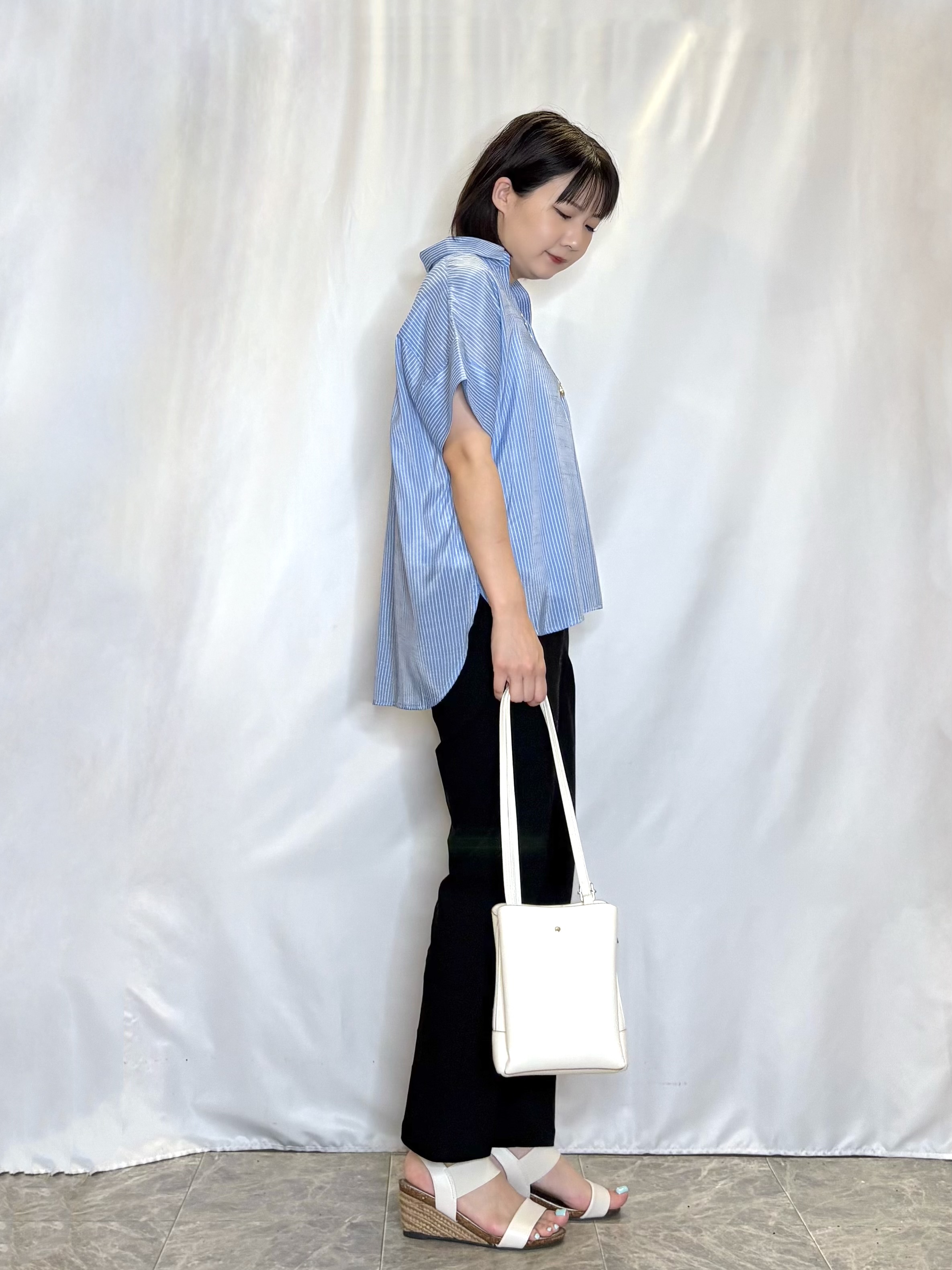 ネリさんの「SHOO･LA･RUE｜【2点セット/S-LL/洗濯機可】時短でコーデ決まる スラブスキッパーシャツ＋タンクトップ」を使ったコーディネート
