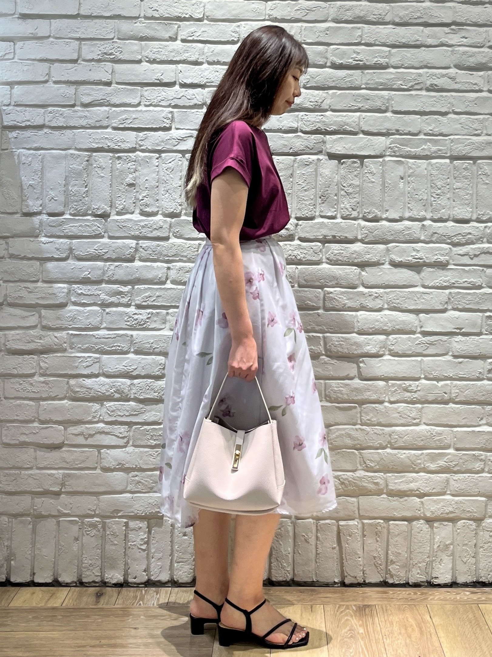 erinaさんの「index｜【接触冷感／UV】ワンポイント刺繍Tシャツ《7col／XS~3L／洗濯機OK》」を使ったコーディネート