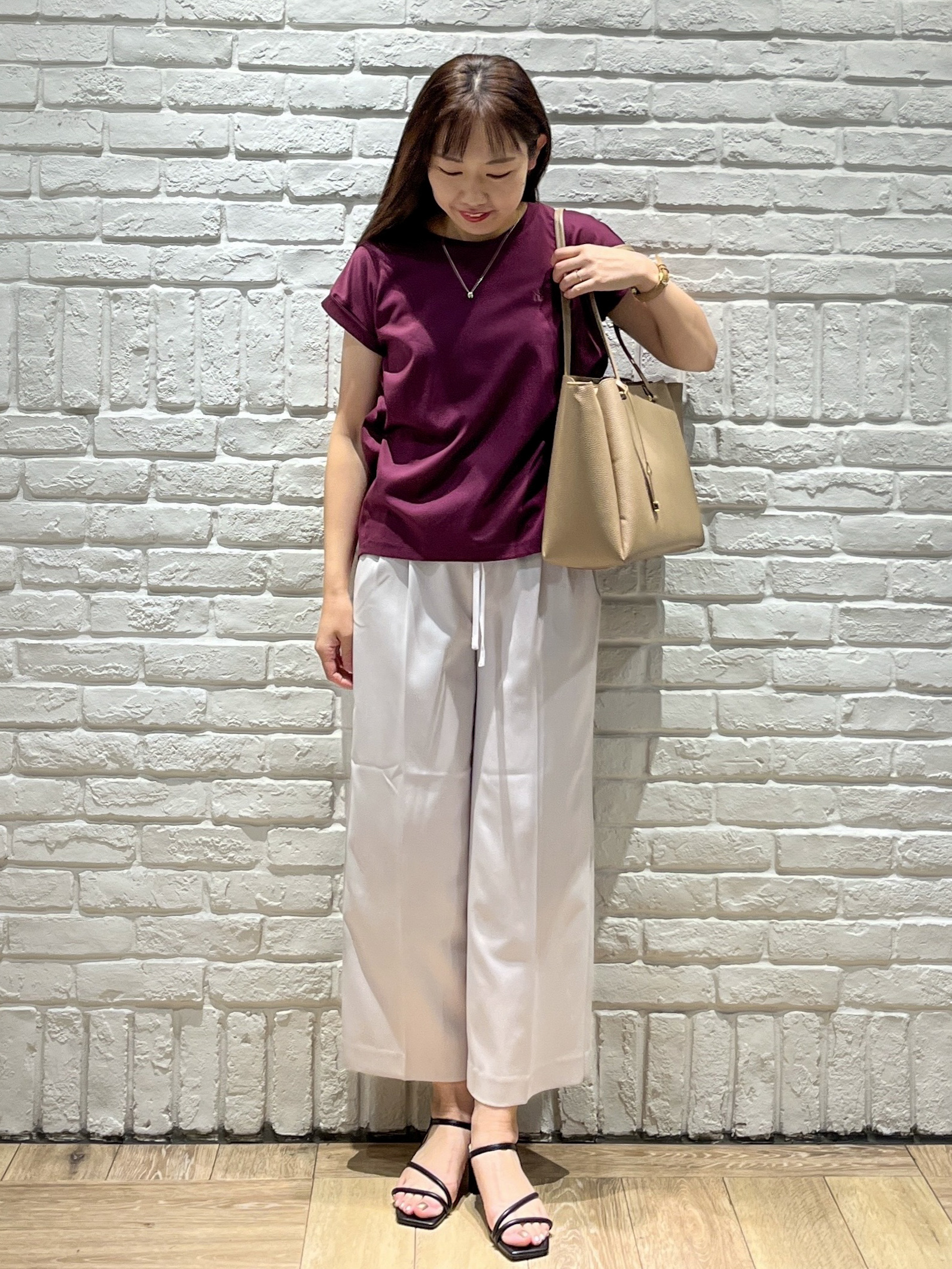 erinaさんの「index｜【接触冷感／UV】ワンポイント刺繍Tシャツ《7col／XS~3L／洗濯機OK》」を使ったコーディネート