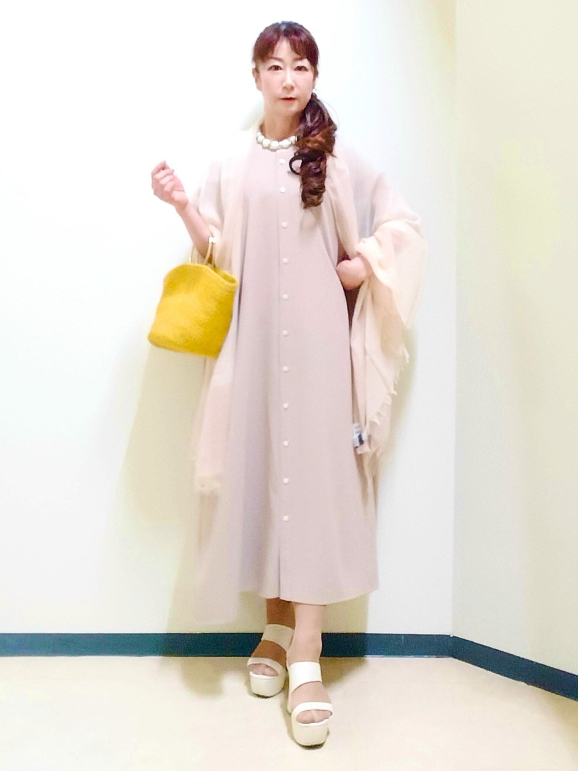 花さんの「Reflect｜すっきり見えバンドカラーシャツワンピース」を使ったコーディネート