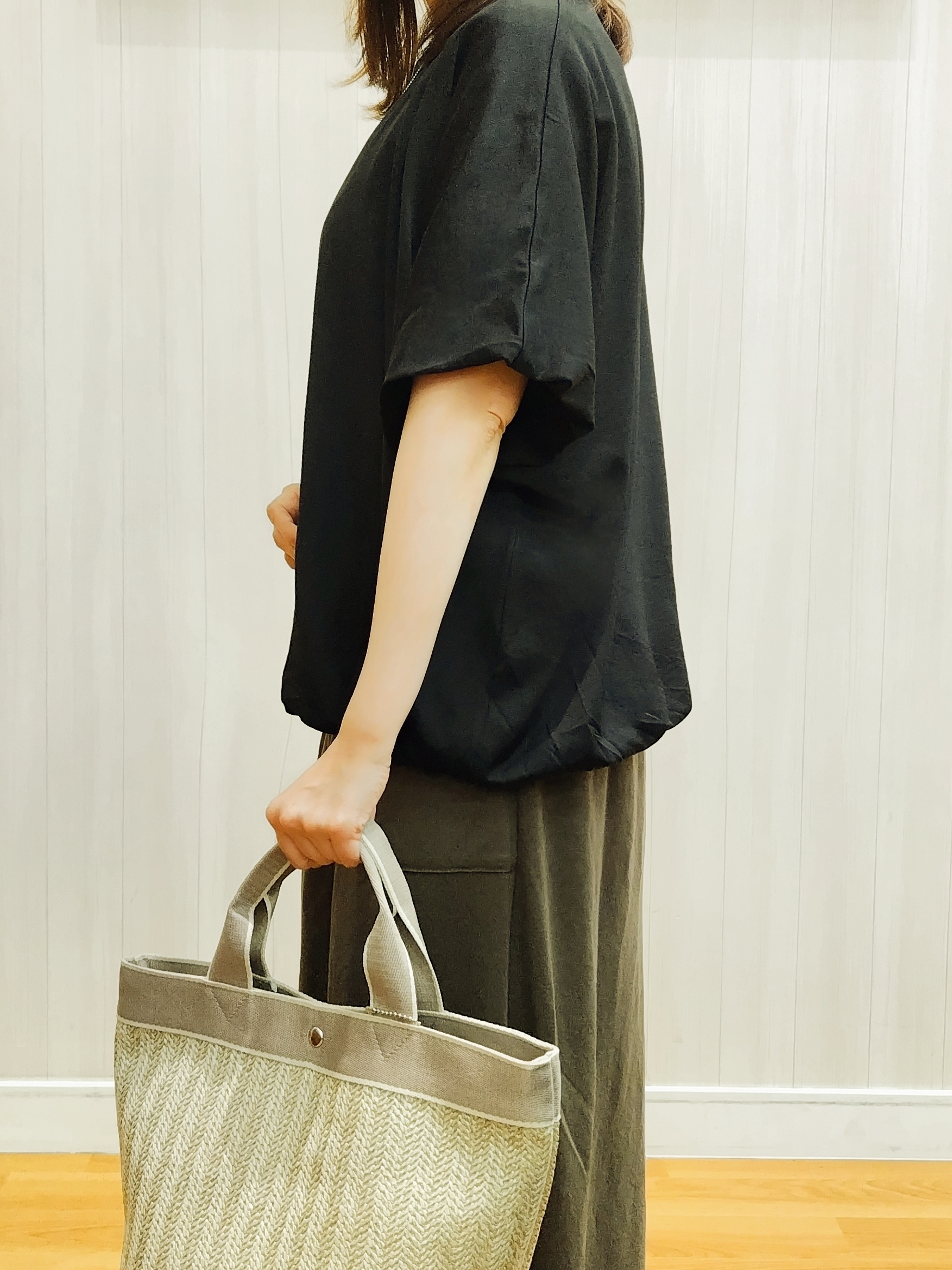 yseさんの「SHOO･LA･RUE｜【ひんやり/洗濯機可】インせず着られる バルーンデザインTシャツ」を使ったコーディネート