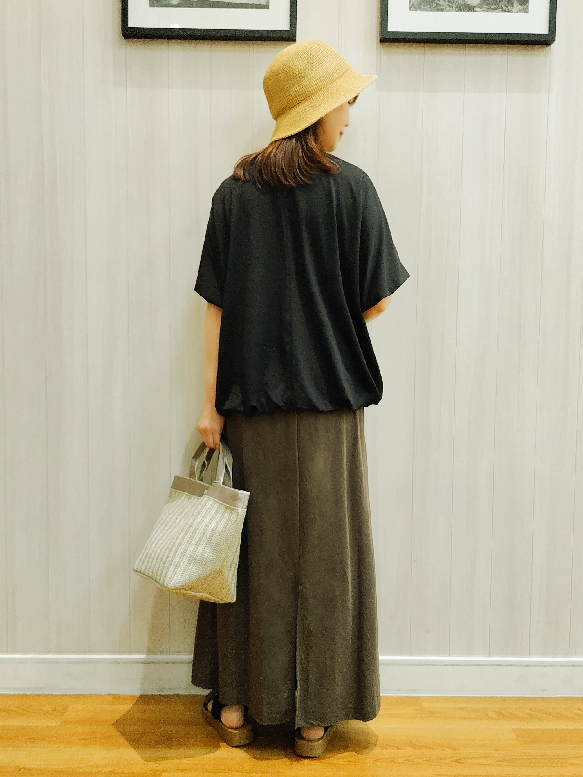 yseさんの「SHOO･LA･RUE｜【ひんやり/洗濯機可】インせず着られる バルーンデザインTシャツ」を使ったコーディネート