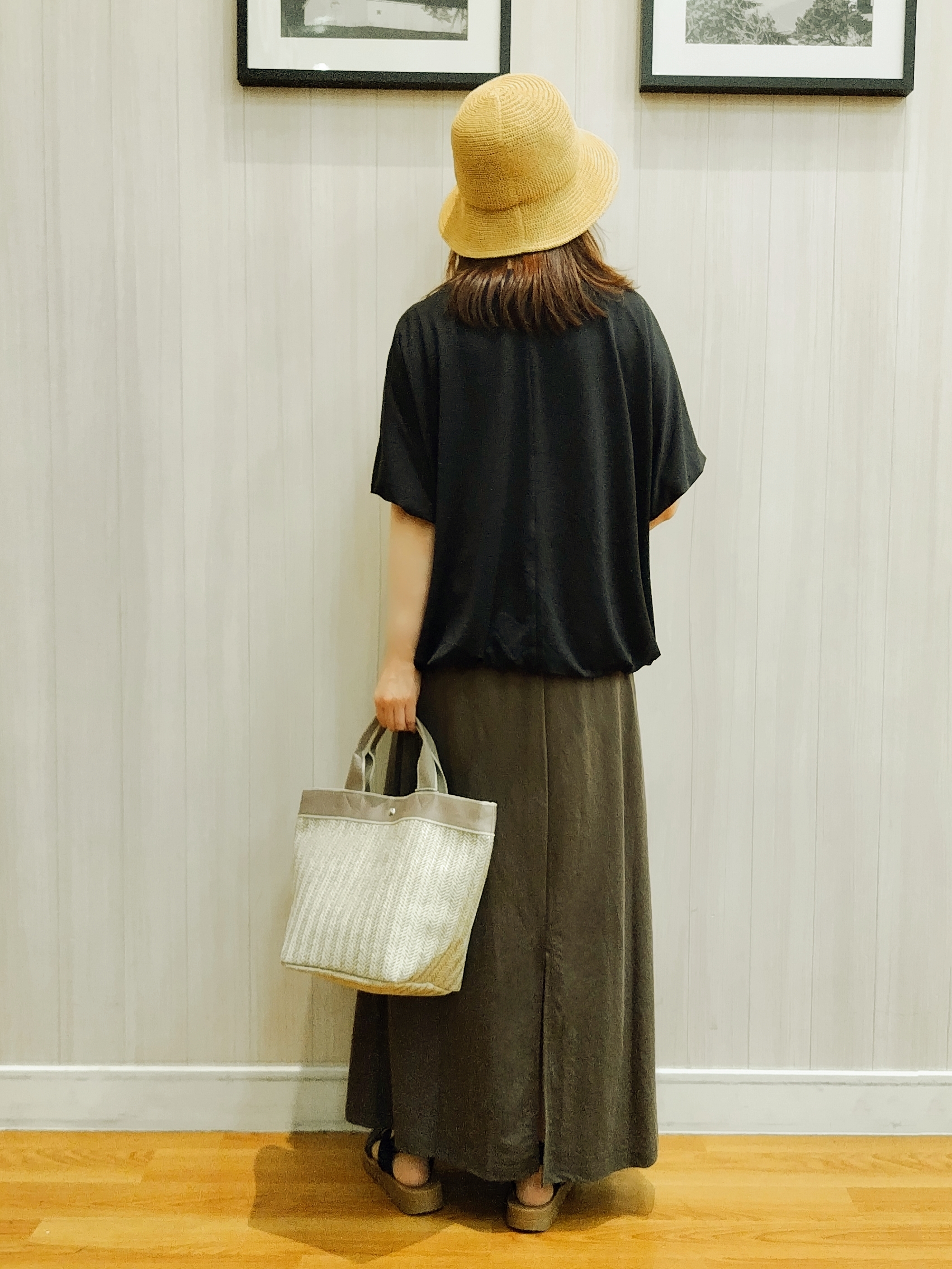 yseさんの「SHOO･LA･RUE｜【ひんやり/洗濯機可】インせず着られる バルーンデザインTシャツ」を使ったコーディネート