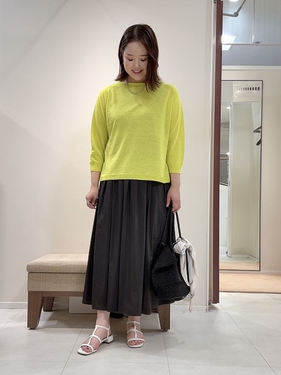 YUIさんの「UNTITLED｜【ゆったり/リラクシー】リネンボートネックプルオーバー」を使ったコーディネート