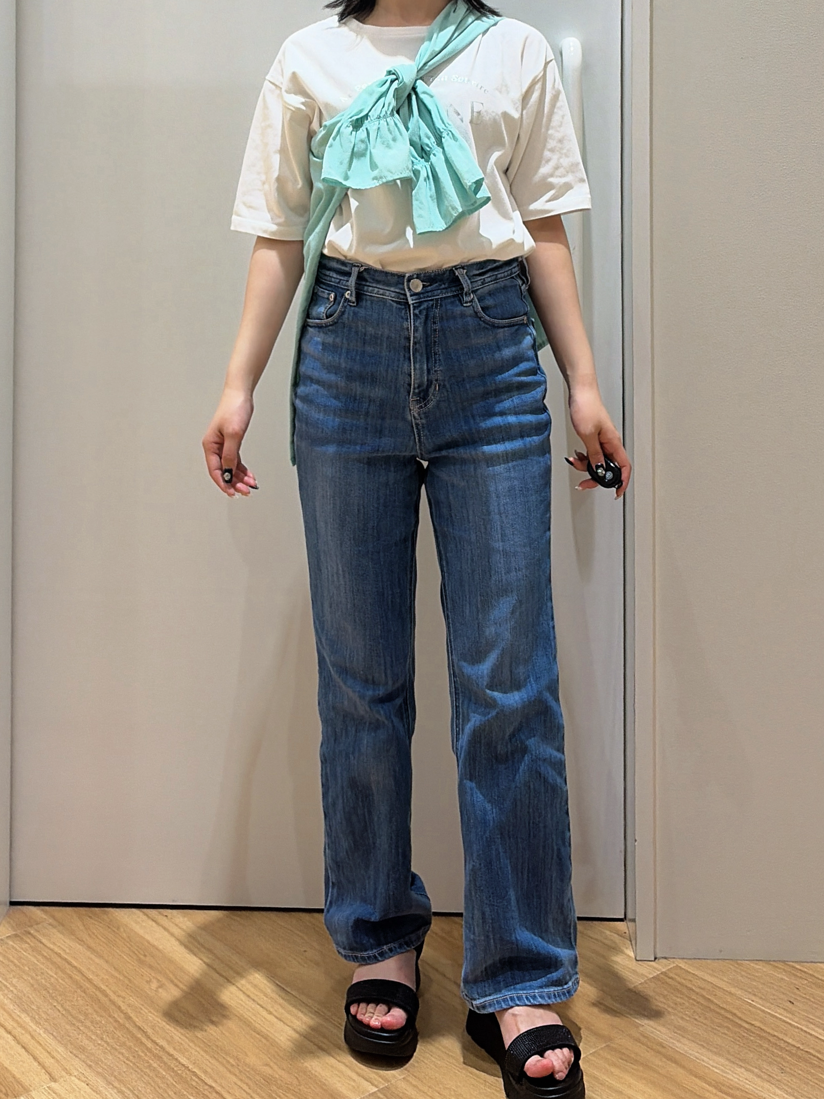 kanonさんの「grove｜【貴島明日香さん着用／イージーケア／接触冷感】麻混スタンドギャザーシャツ」を使ったコーディネート