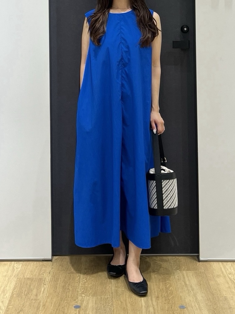 Minaさんの「Dessin｜【撥水】Aラインナイロンワンピース」を使ったコーディネート