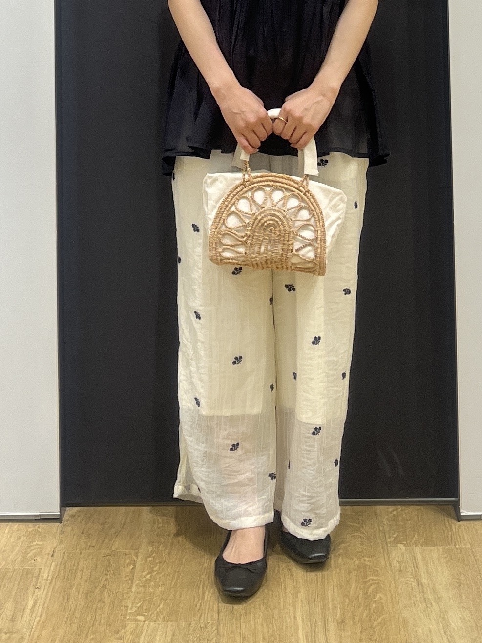 Minaさんの「Dessin｜インドコットン ピンタックブラウス」を使ったコーディネート