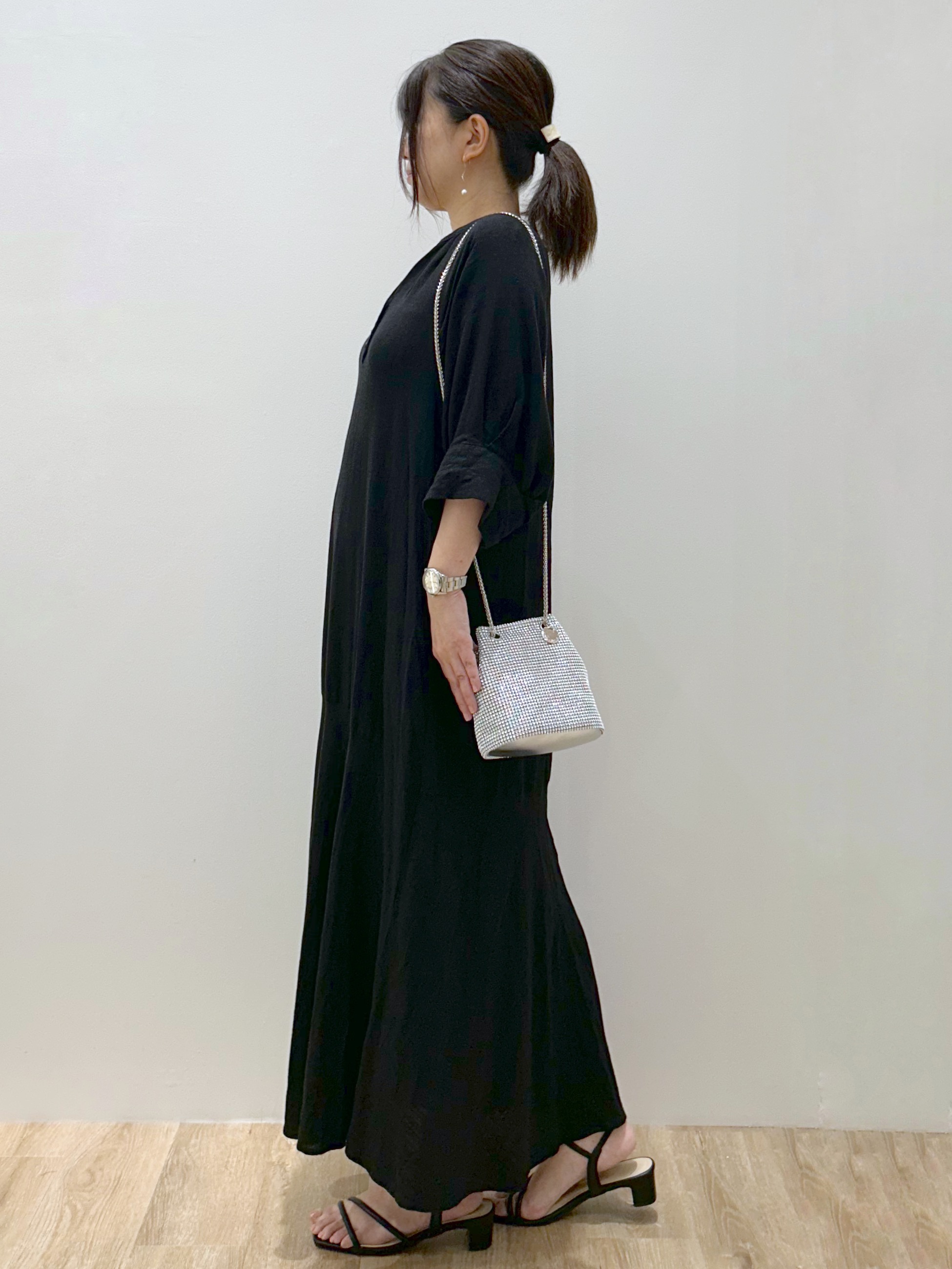 ひろみさんの「OPAQUE.CLIP｜キーネックロングワンピース【洗える】」を使ったコーディネート
