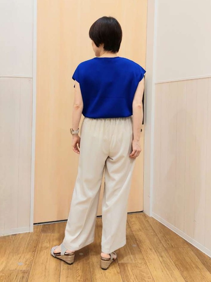 Kさんの「SHOO･LA･RUE｜【ひんやり/洗濯機可/S-LL】インせず着られる 大人シンプルサマーニット」を使ったコーディネート
