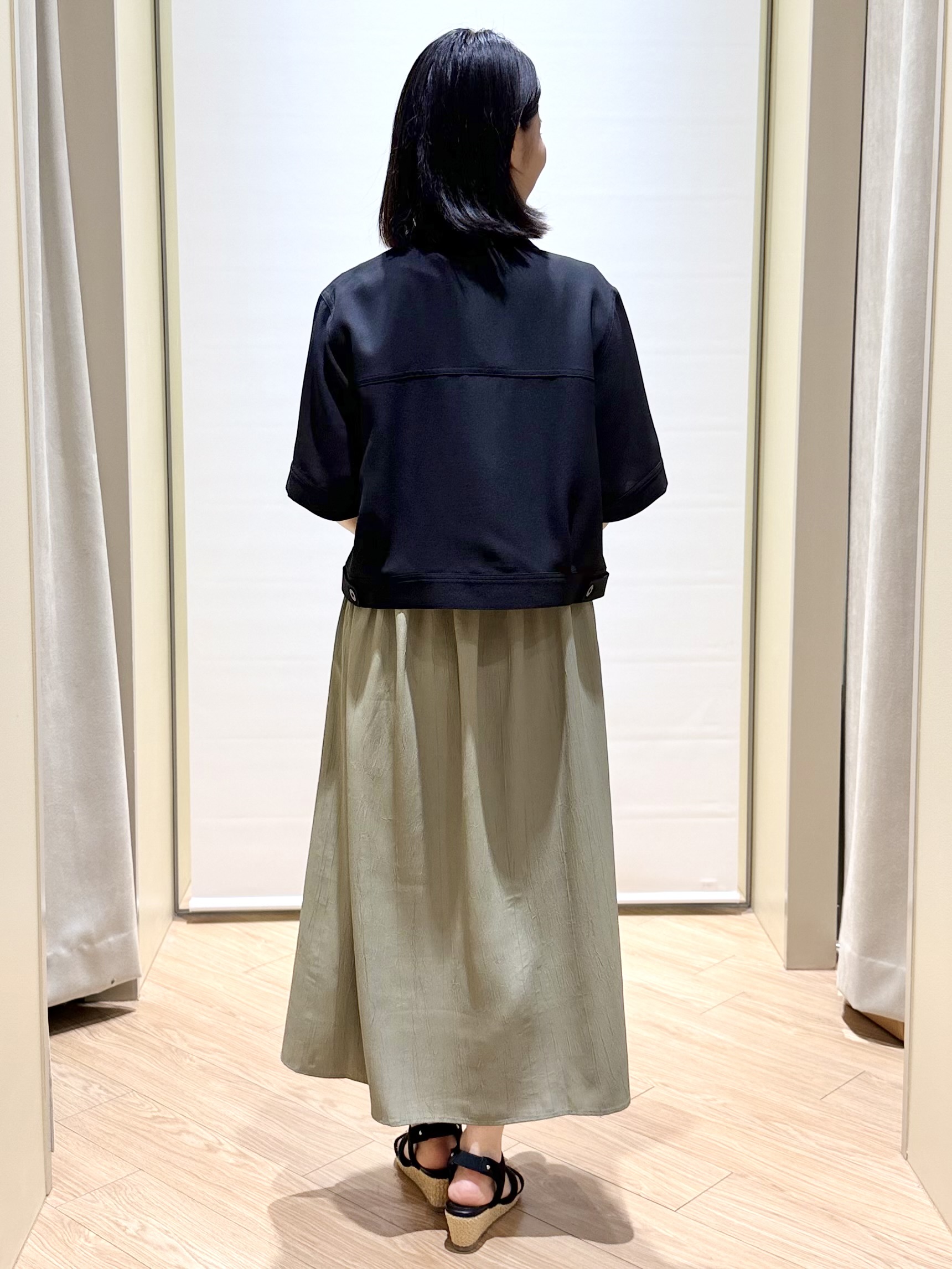 あんりさんの「grove｜【吸水速乾・通気性・洗える】衿付きハーフジャケット」を使ったコーディネート