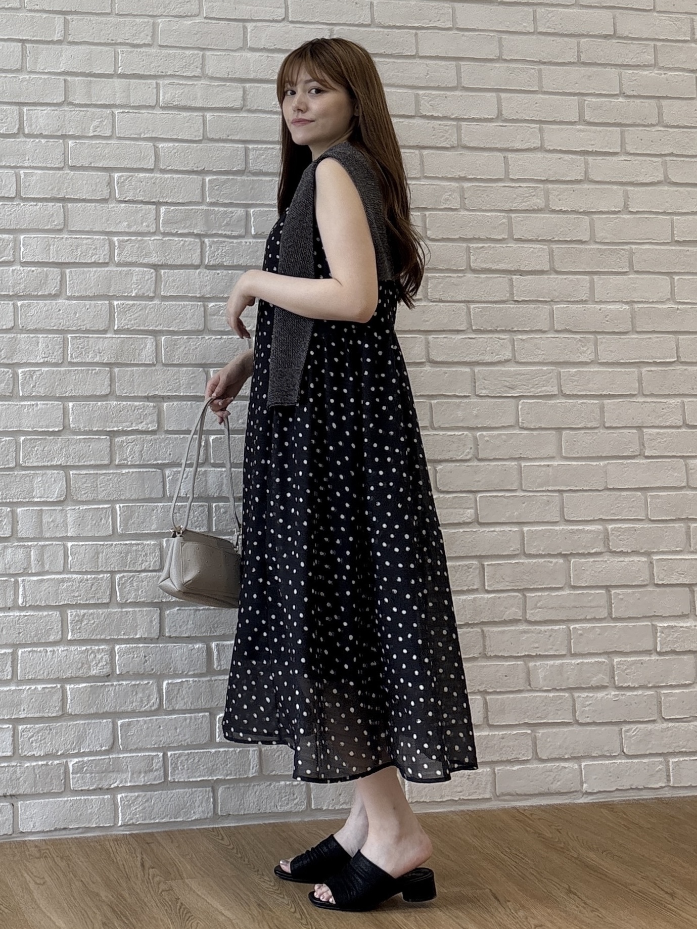 sayaさんの「grove｜【貴島明日香さん着用】ラメメッシュキーネックカーディガン」を使ったコーディネート