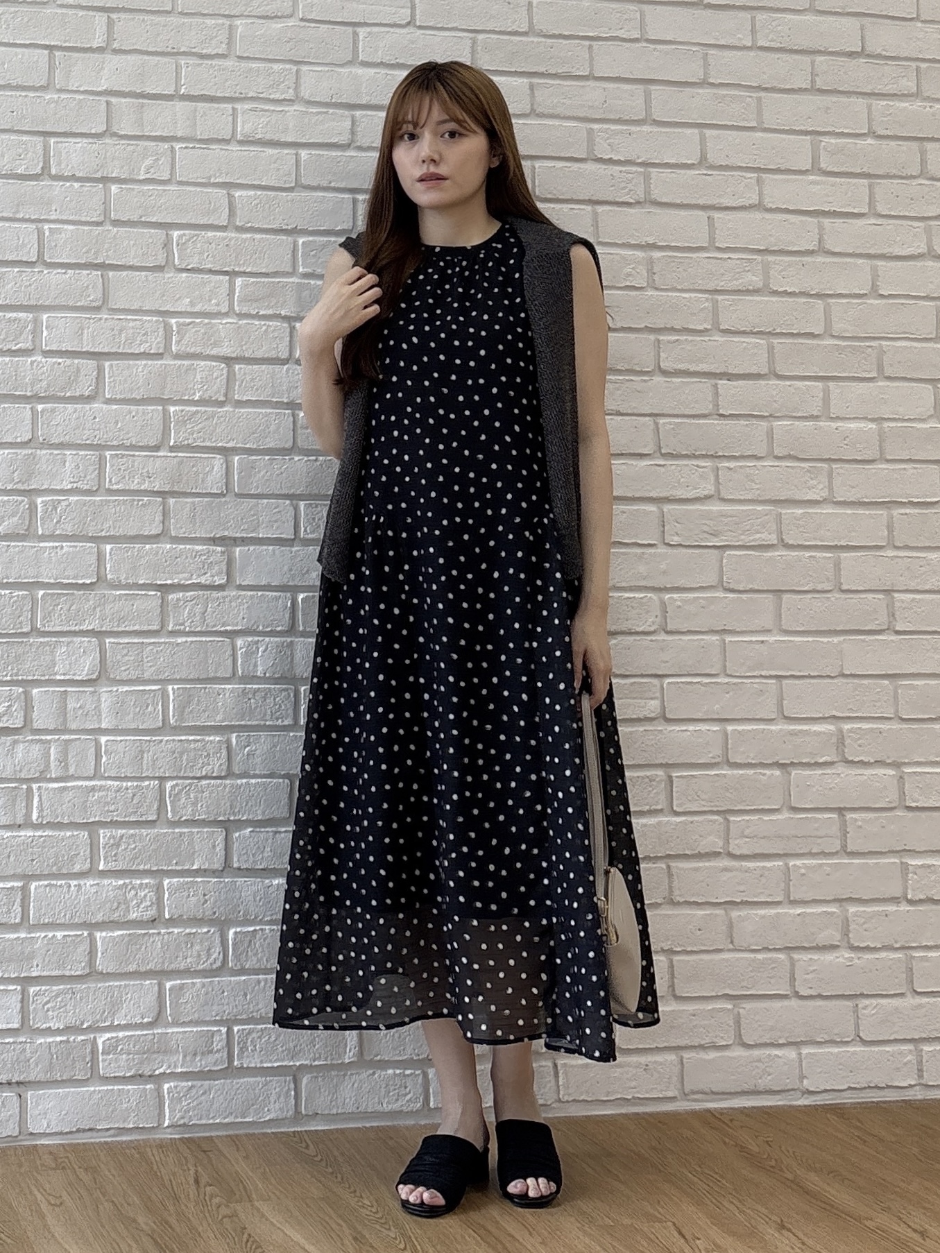 sayaさんの「grove｜【貴島明日香さん着用】ラメメッシュキーネックカーディガン」を使ったコーディネート