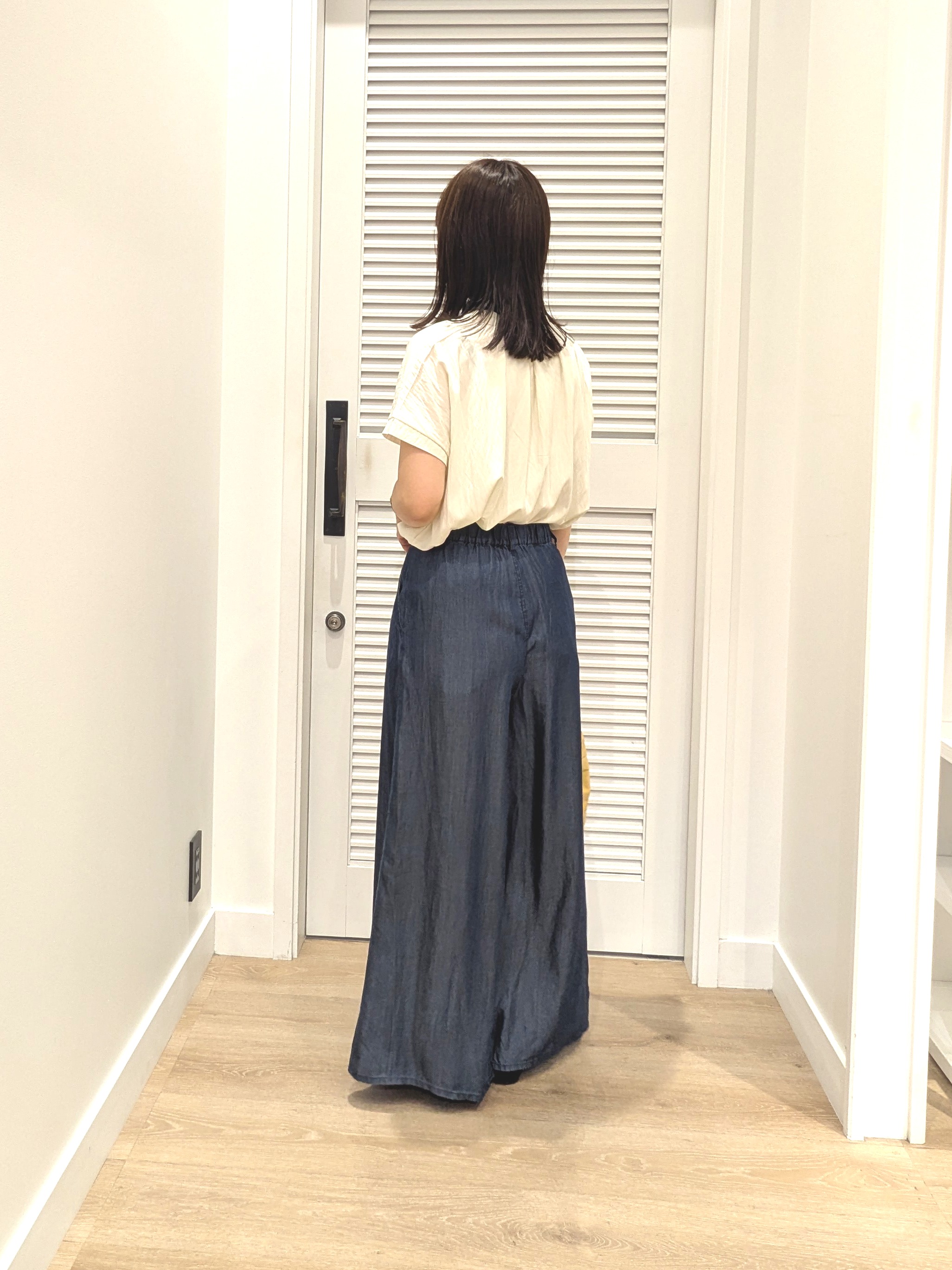 enさんの「Dessin｜テンセルデニム タックワイドパンツ」を使ったコーディネート
