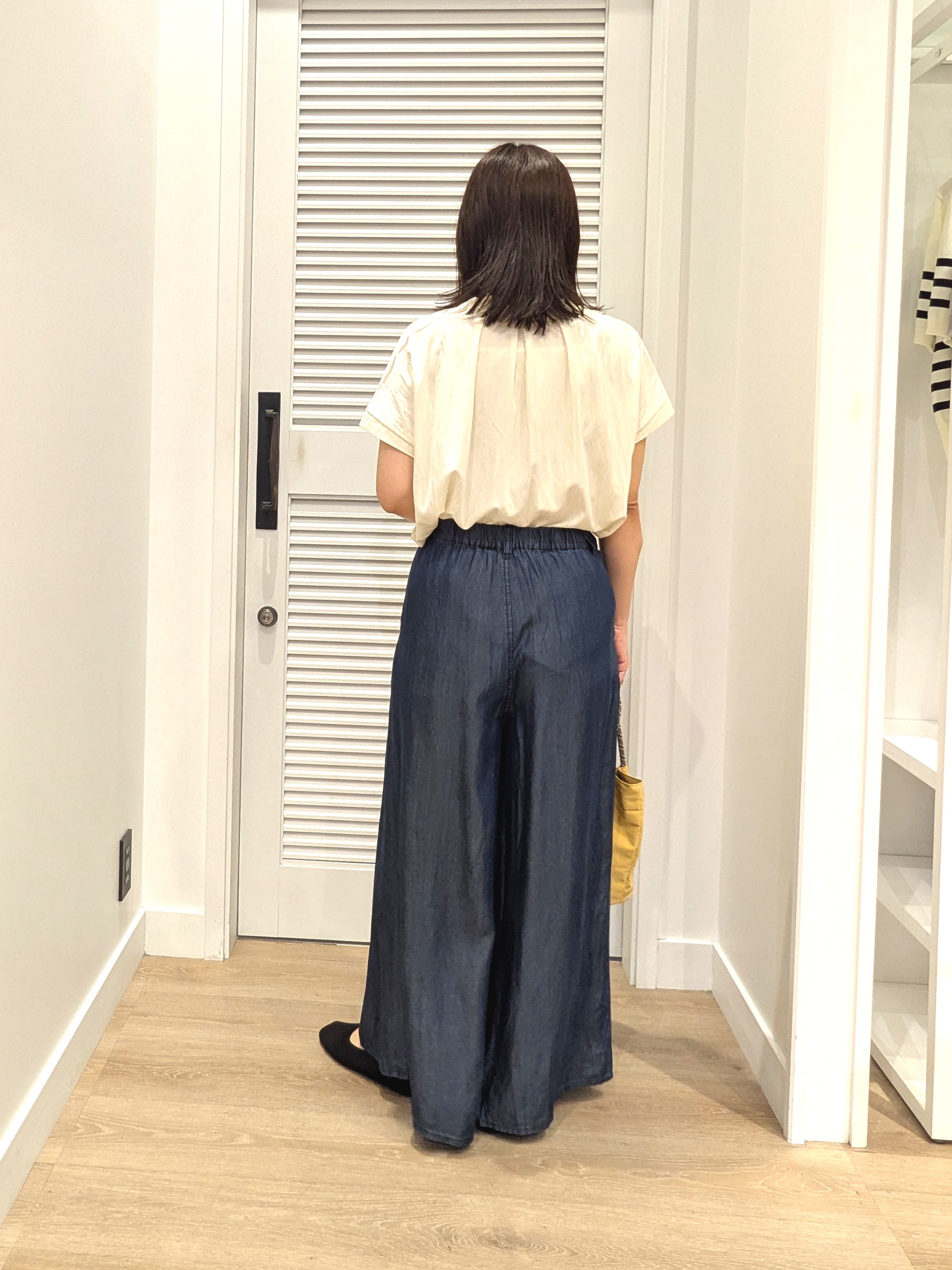 enさんの「Dessin｜テンセルデニム タックワイドパンツ」を使ったコーディネート