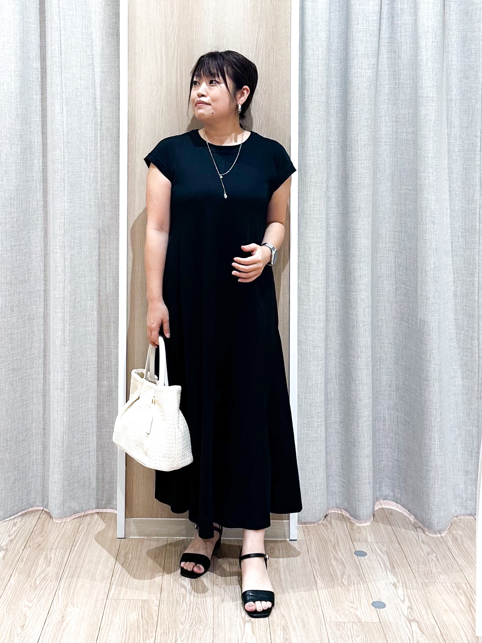 naoさんの「grove｜5分袖ver登場！【体型カバー・洗える】シアーサファリシャツジャケット」を使ったコーディネート