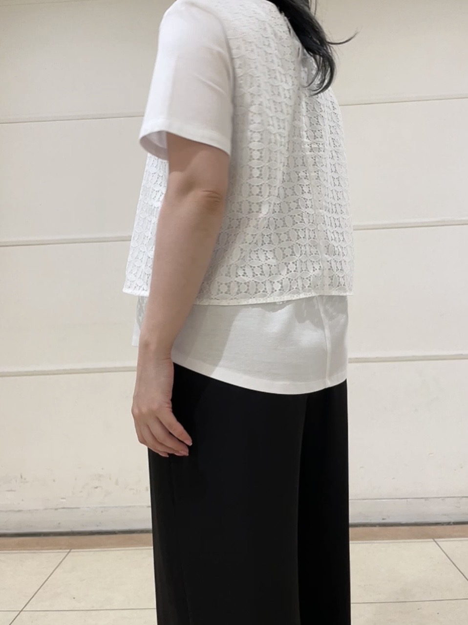 watanabeさんの「UNTITLED｜【洗える】レイヤード風レースコンビTシャツ」を使ったコーディネート