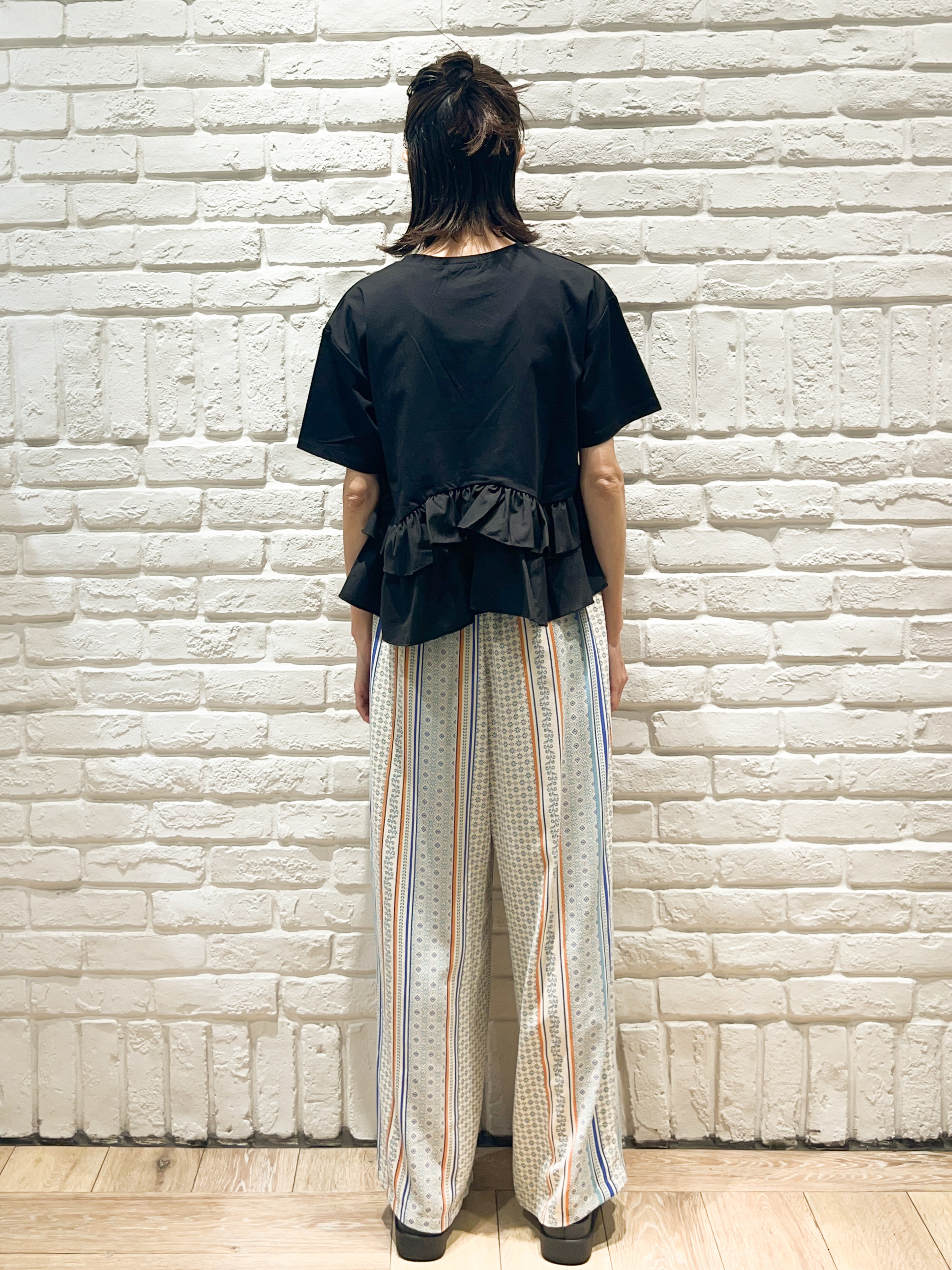 ももちぃさんの「index｜裾フリルドッキングTシャツ【洗濯機OK】」を使ったコーディネート