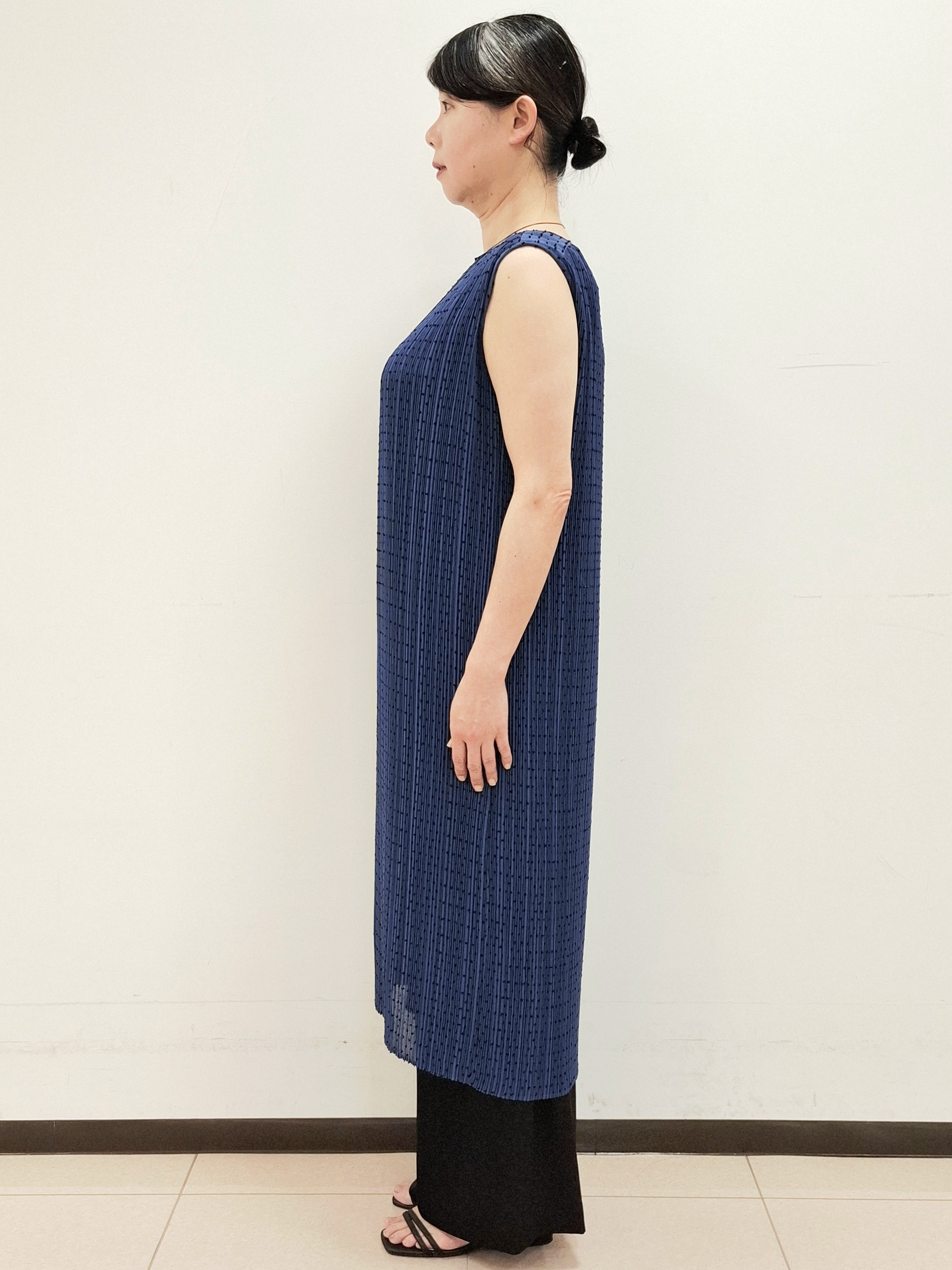 ねぎさんの「UNTITLED｜【華やか/シアー感】ドットジャガードワンピース」を使ったコーディネート