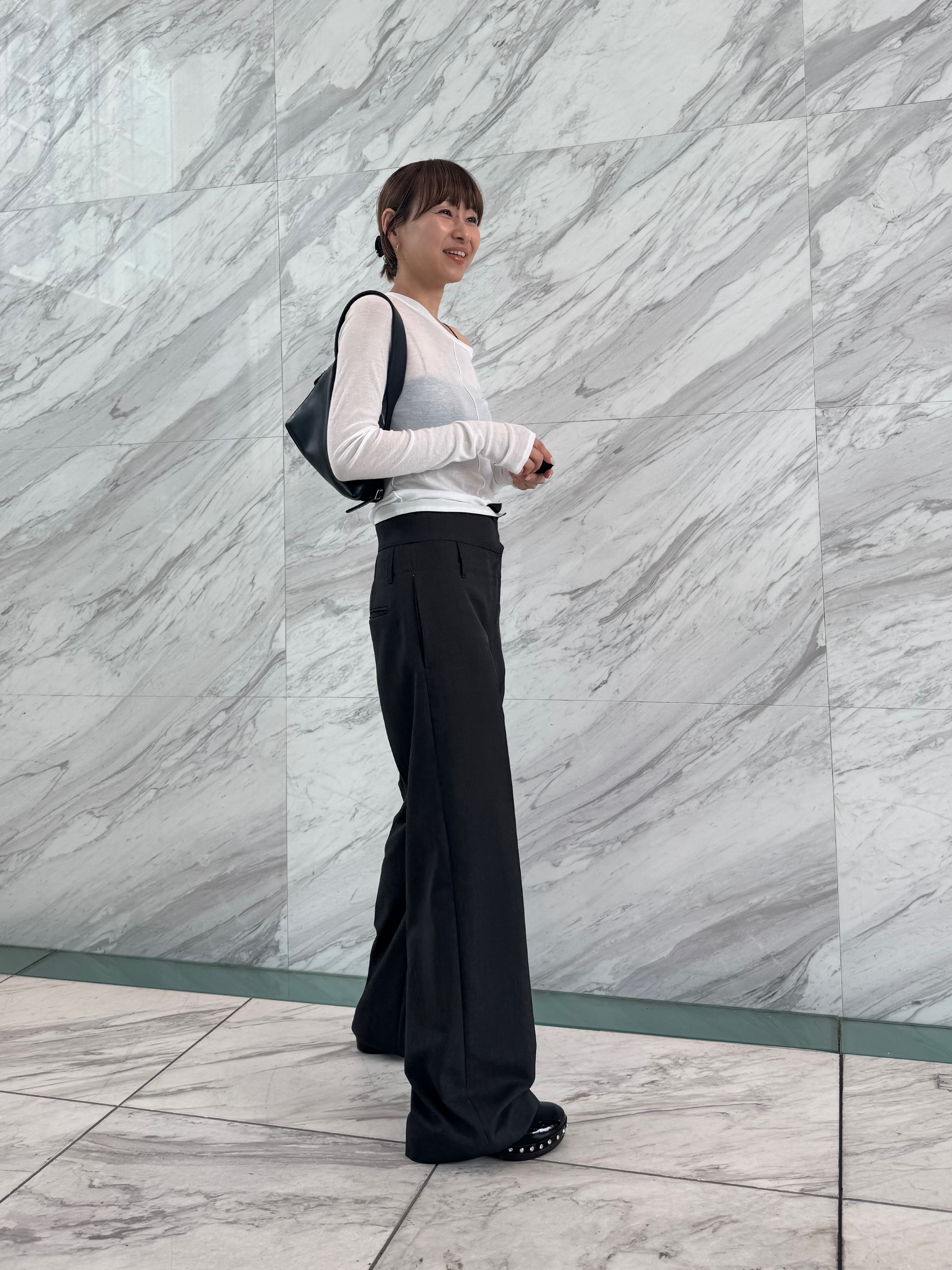 designer yukaさんの「CODE A｜turn up chic trousers」を使ったコーディネート