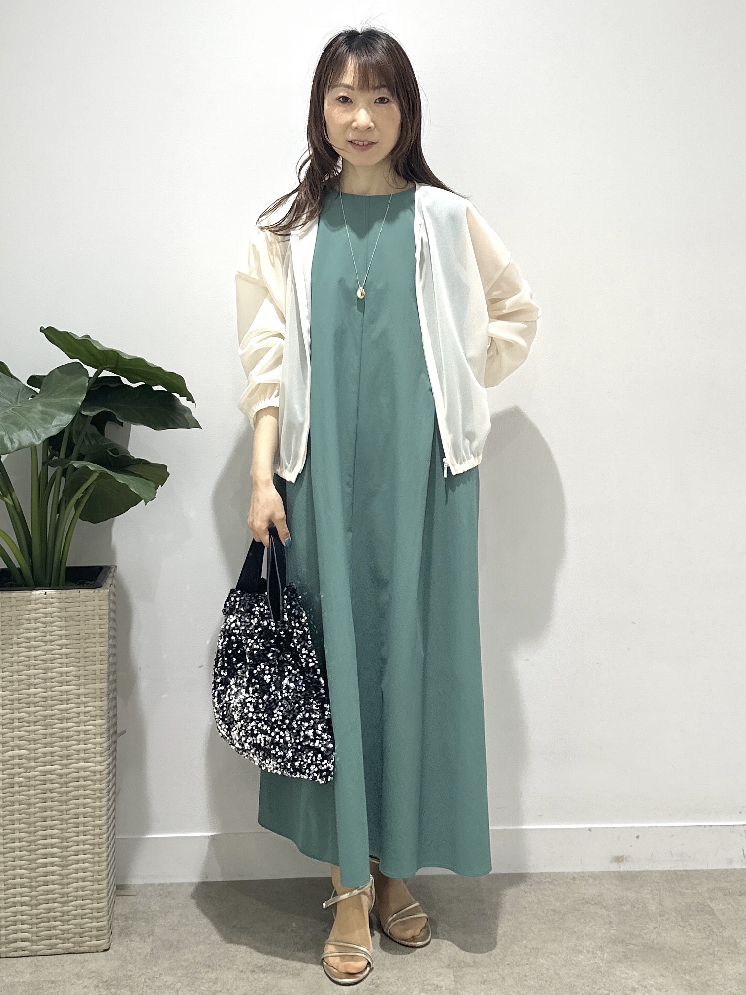 Miwaさんの「UNTITLED｜トリコットシアーブラウス」を使ったコーディネート