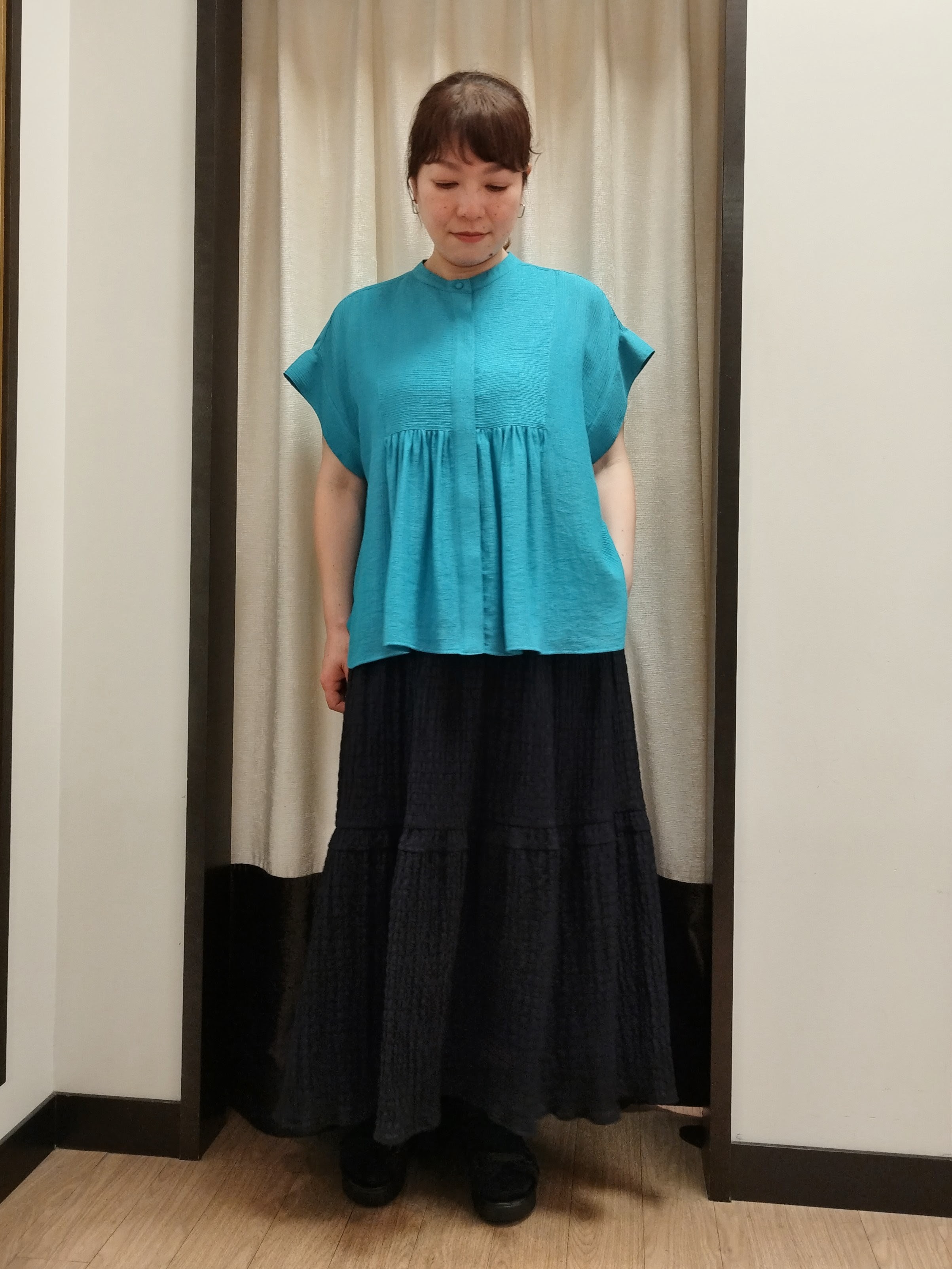 junさんの「Reflect｜ドビーストライプドルマンスリーブブラウス」を使ったコーディネート