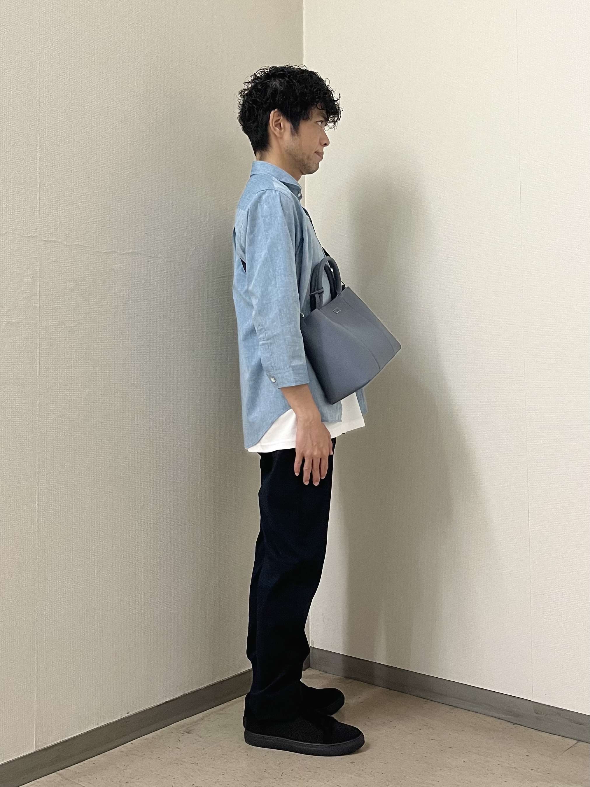 URAさんの「TAKEO KIKUCHI｜【接触冷感】ハイブリッド リネン 七分袖シャツ」を使ったコーディネート