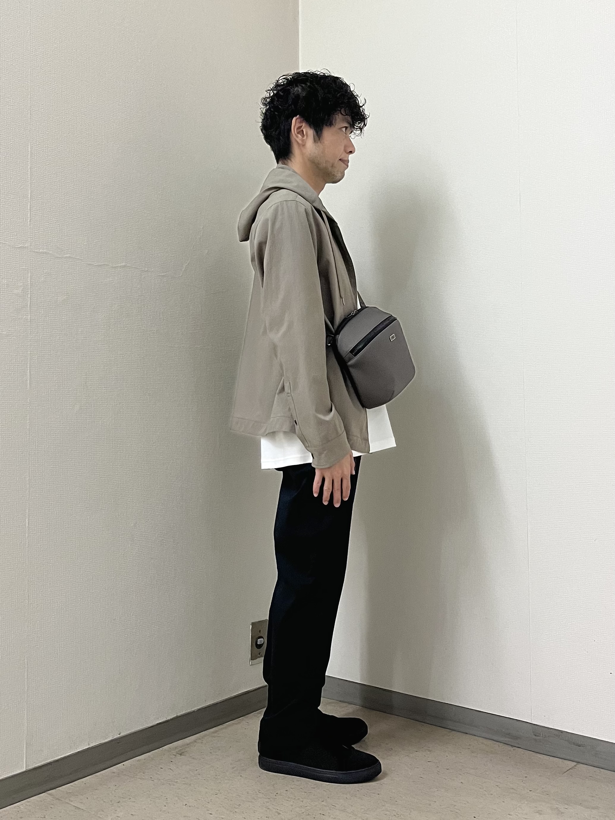 URAさんの「TAKEO KIKUCHI｜【撥水・洗える・シワになりにくい】 リランチェ（R） フードブルゾン」を使ったコーディネート