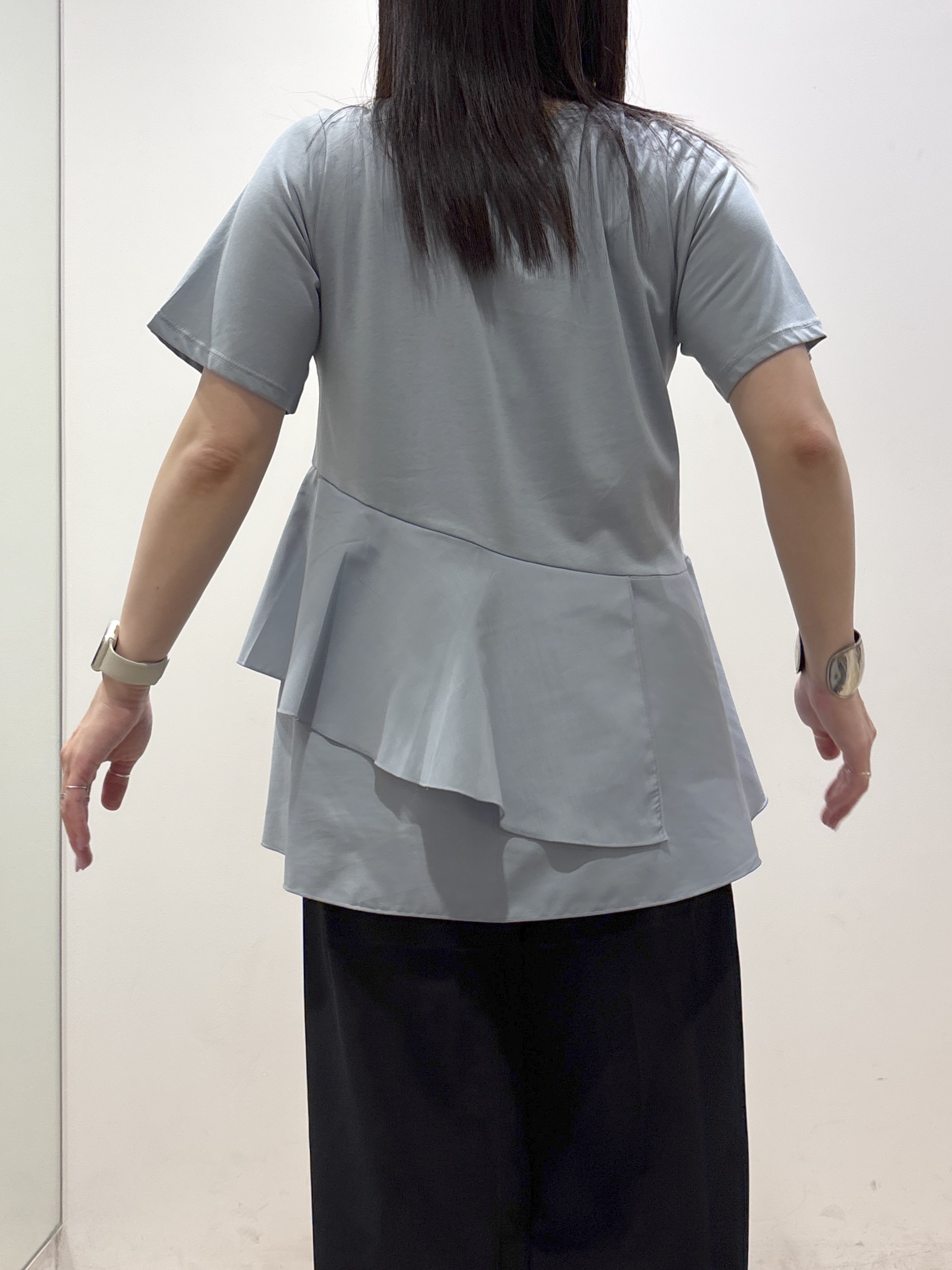 mameさんの「index｜ペプラムドッキングカットソー【洗濯機OK】」を使ったコーディネート