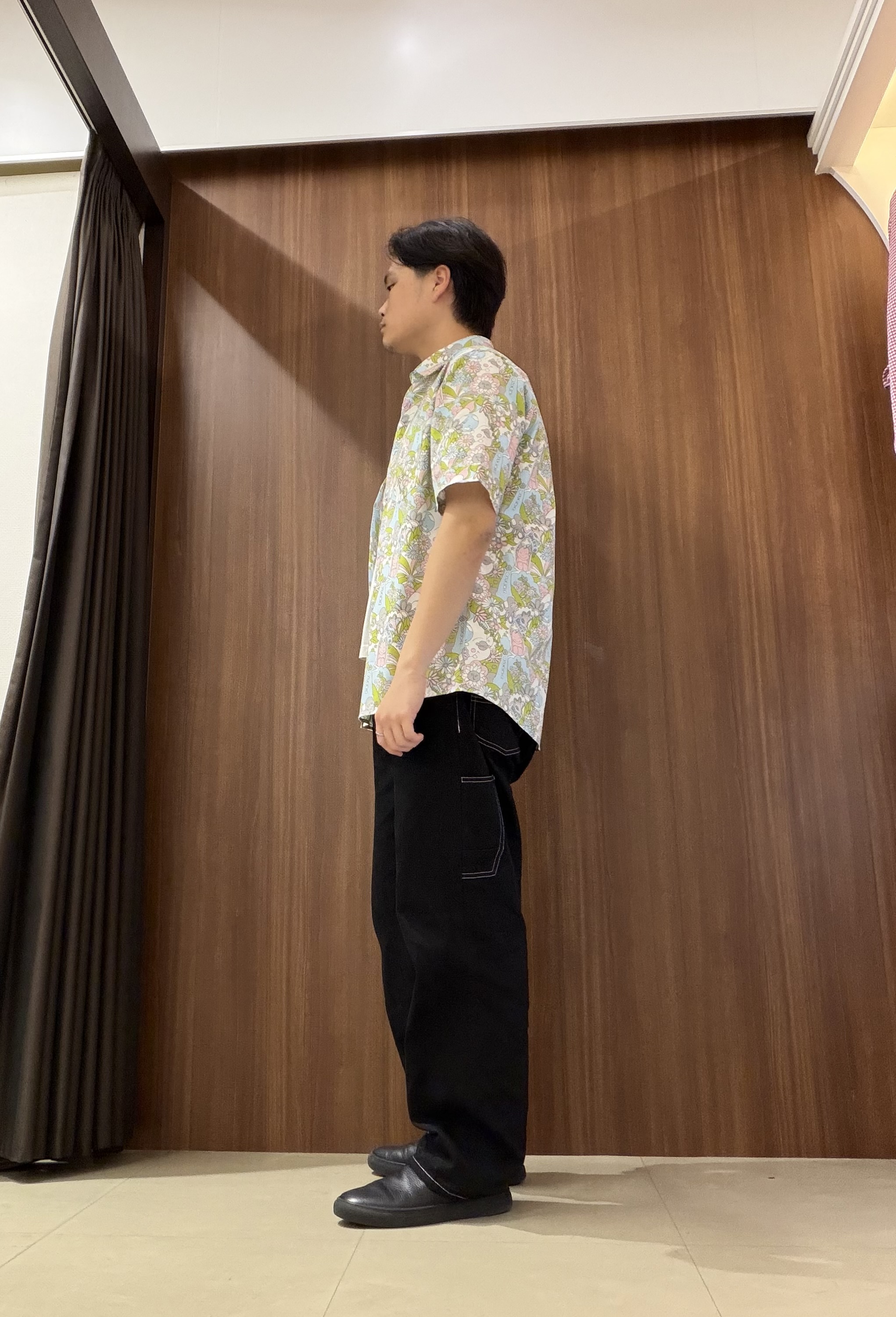 中村さんの「TAKEO KIKUCHI｜【BOWLER HAT LABEL】ビリケンさんプリント 半袖シャツ」を使ったコーディネート