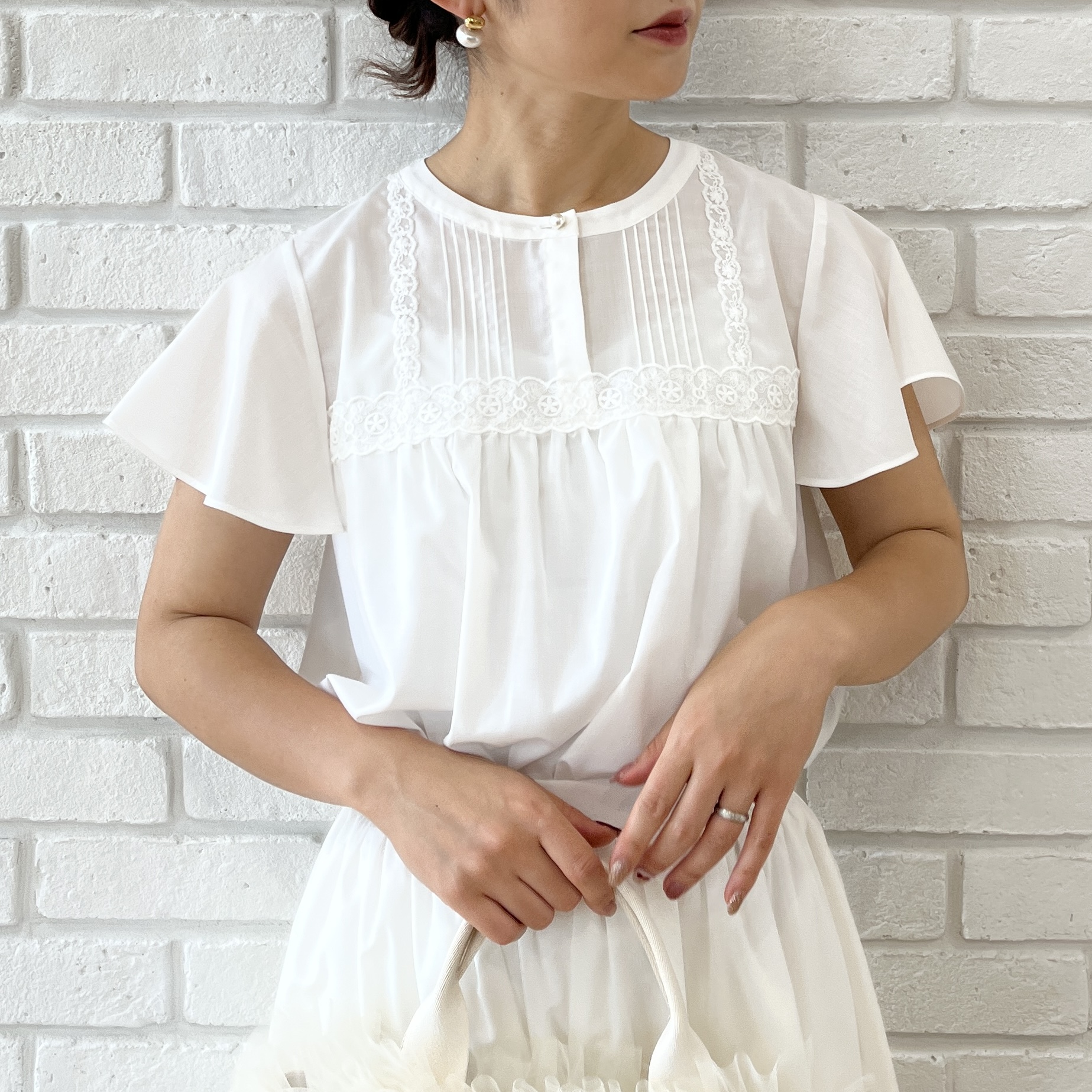 makiさんの「Couture brooch｜レースハギブラウス」を使ったコーディネート