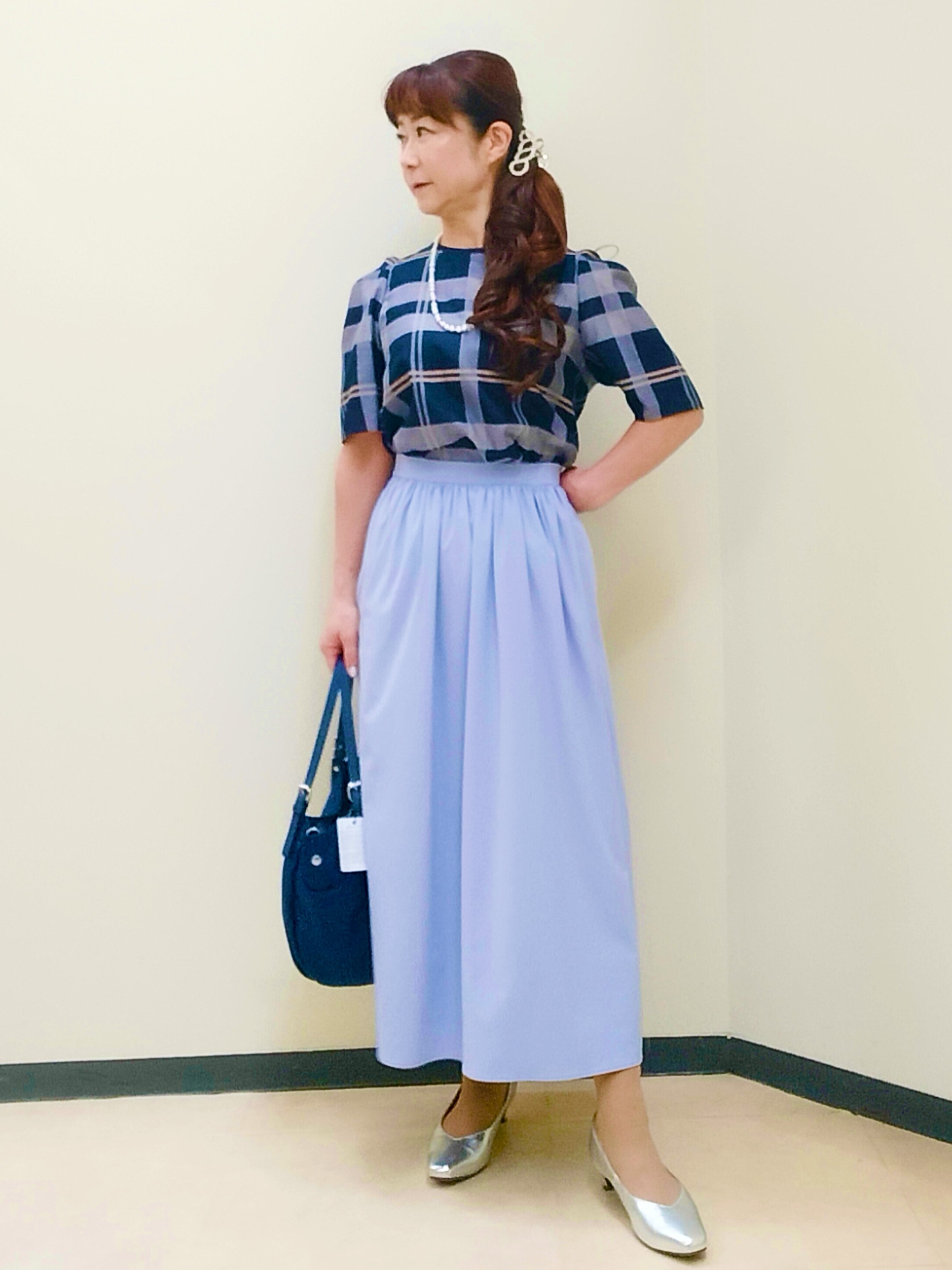 花さんの「Reflect｜【セットアップ／手洗い可】チェック柄パフスリーブブラウス」を使ったコーディネート