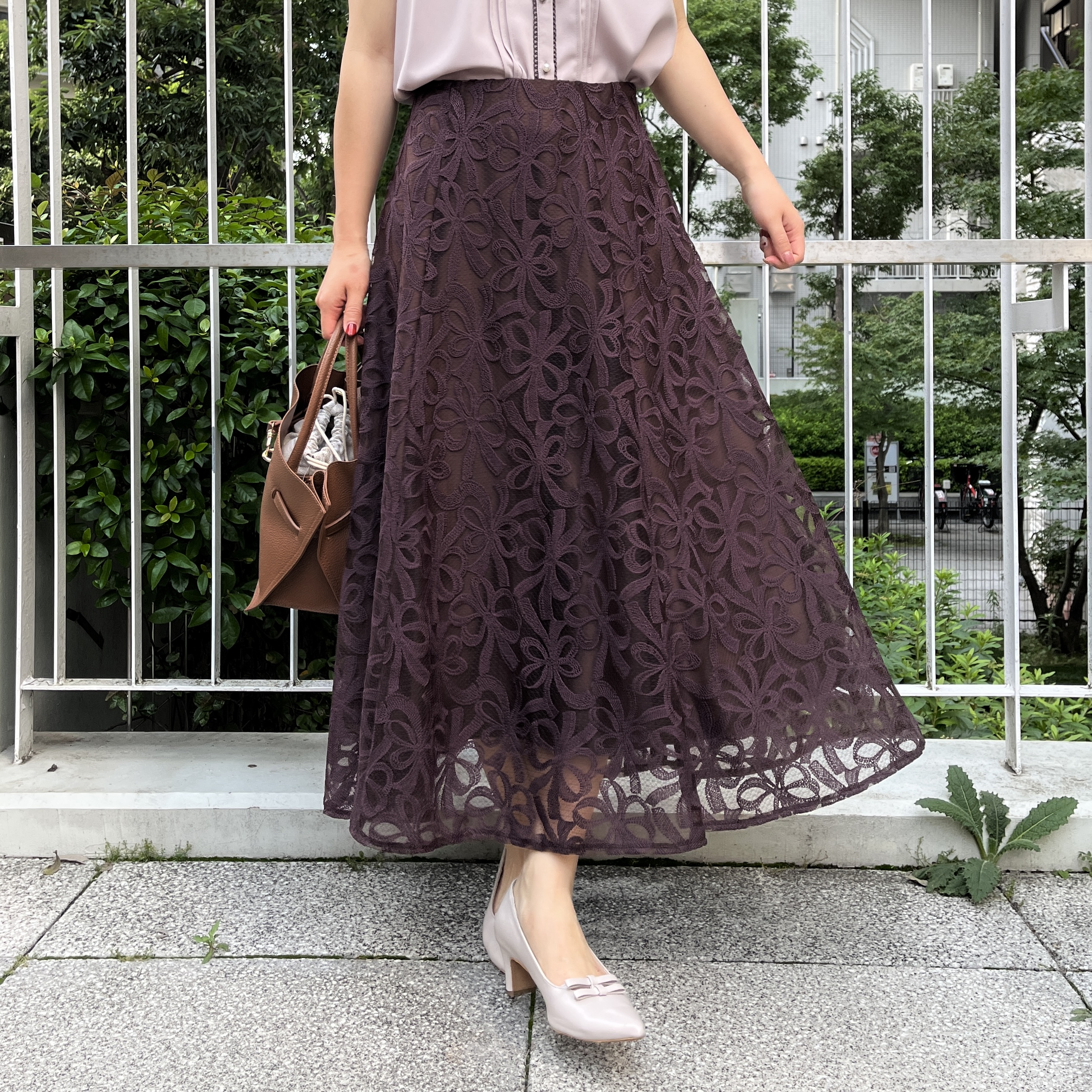 makiさんの「Couture brooch｜【洗える】ピコレース ピンタックブラウス」を使ったコーディネート