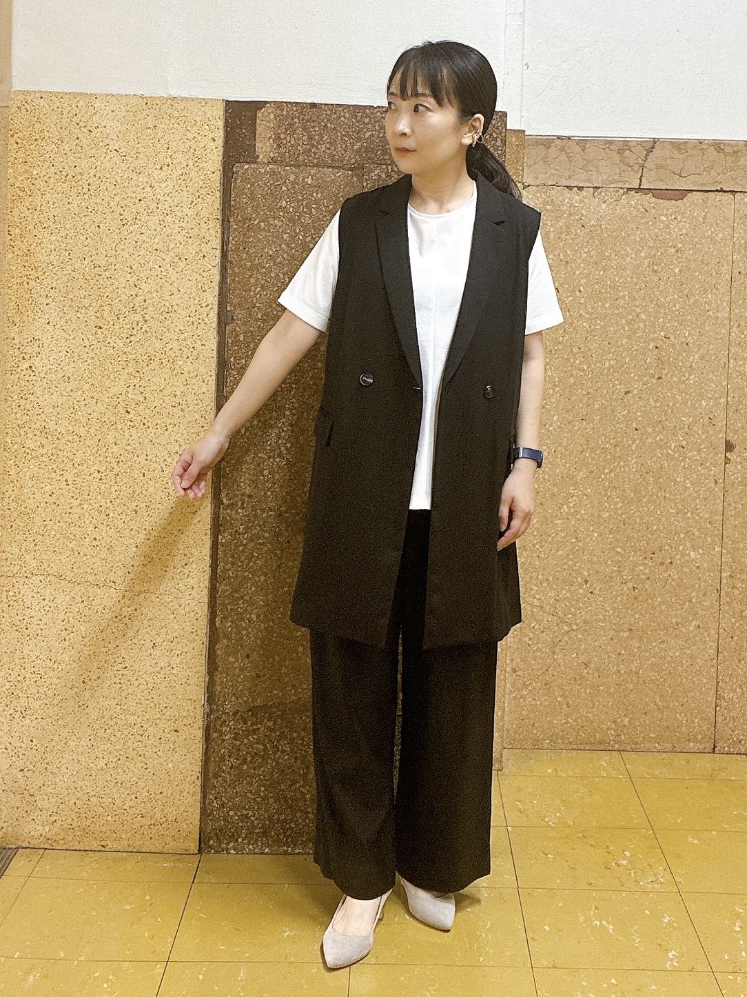 hattoriさんの「INDIVI｜【バックシャン】異素材ドッキングプルオーバー」を使ったコーディネート