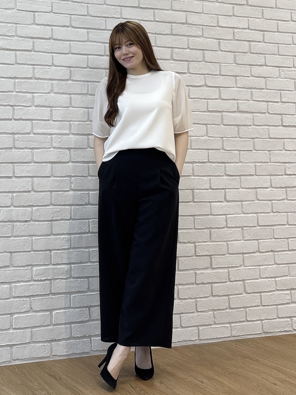 sayaさんの「COUP DE CHANCE｜【手洗い可／日本製】袖シアーパフスリーブ ブラウス」を使ったコーディネート
