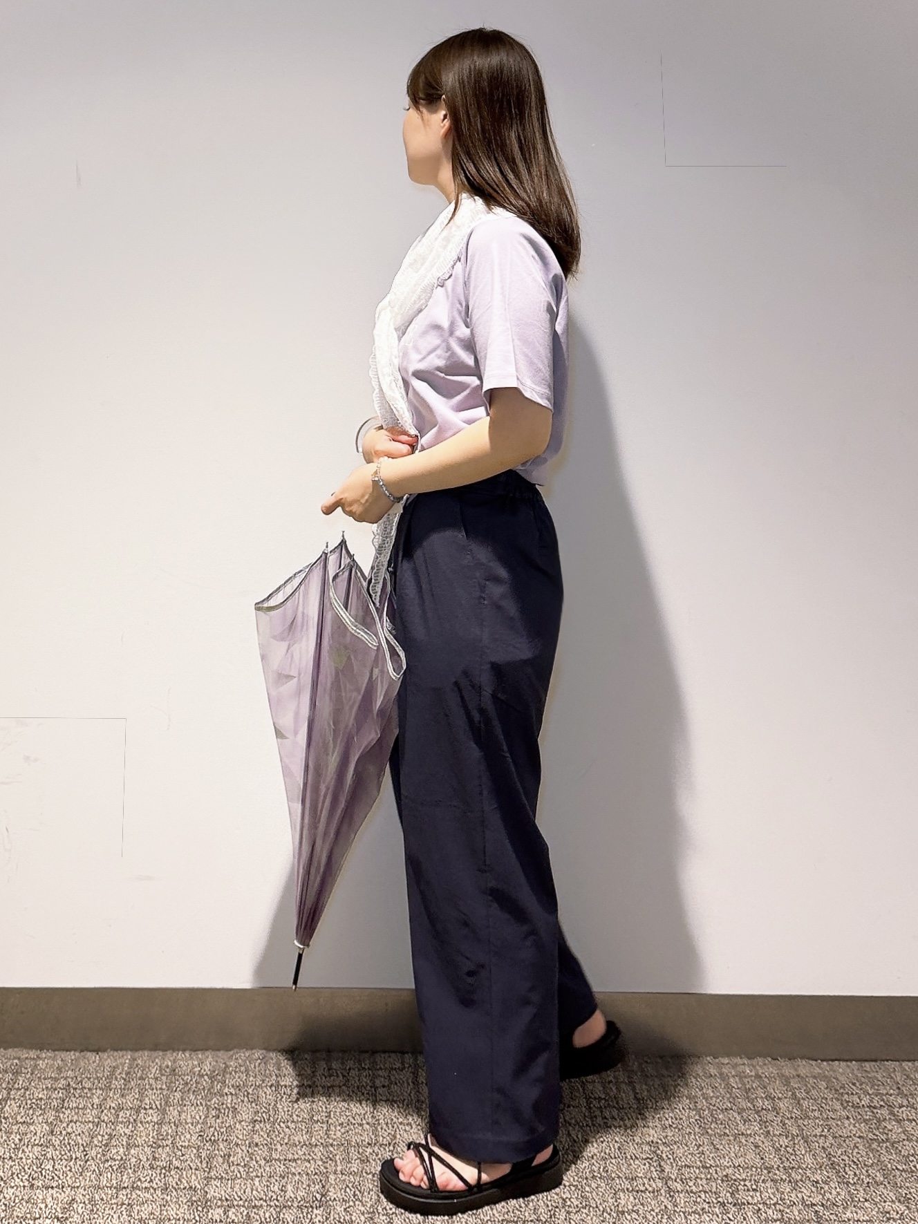 みーさんの「grove｜【吸水速乾・UVカット・接触冷感・マシンウォッシャブル】ベーシックMIXロゴプリントT」を使ったコーディネート