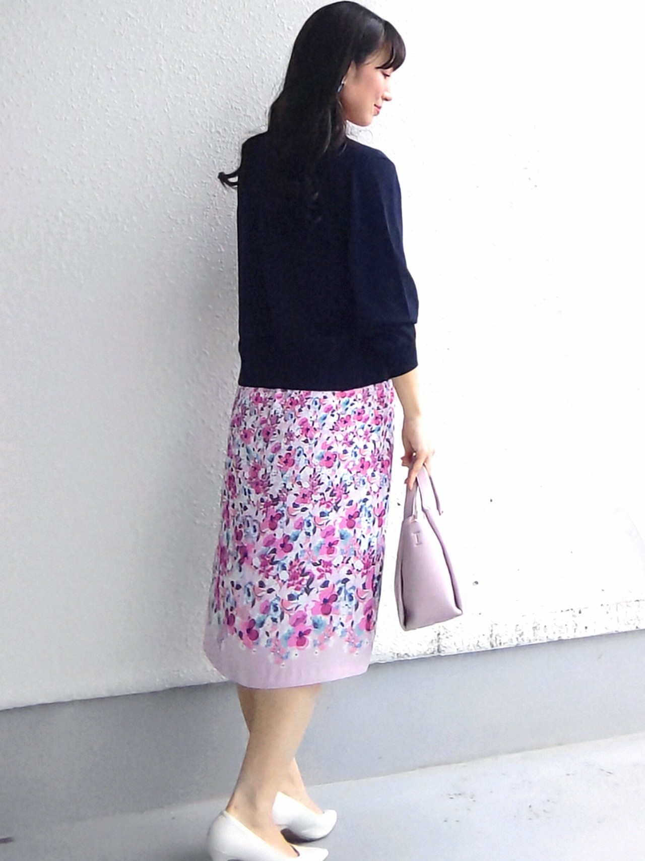 keinaさんの「SunaUna｜【co creation and yours／SS～L】多色花柄パネル柄ワンピース」を使ったコーディネート