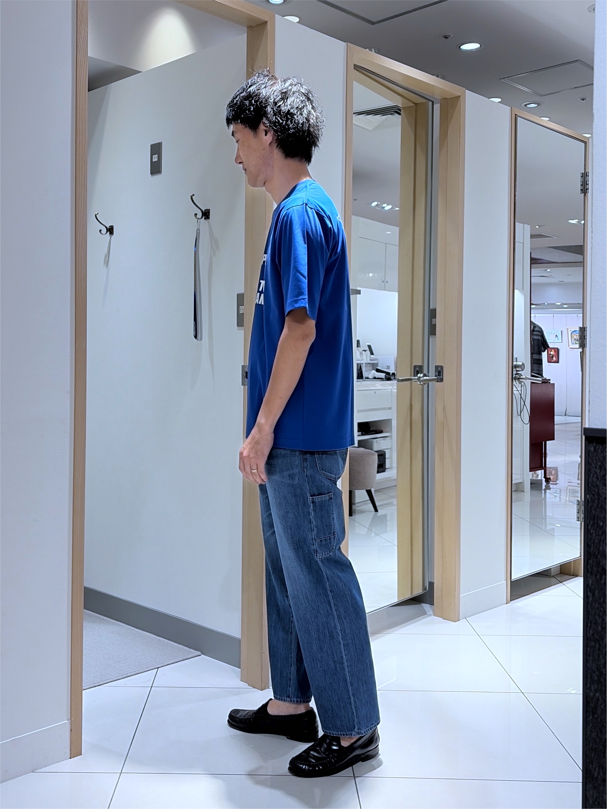 mutoさんの「TAKEO KIKUCHI｜【BOWLER HAT LABEL】アイスクリアコットン バッククロスピストル 半袖Tシャツ」を使ったコーディネート