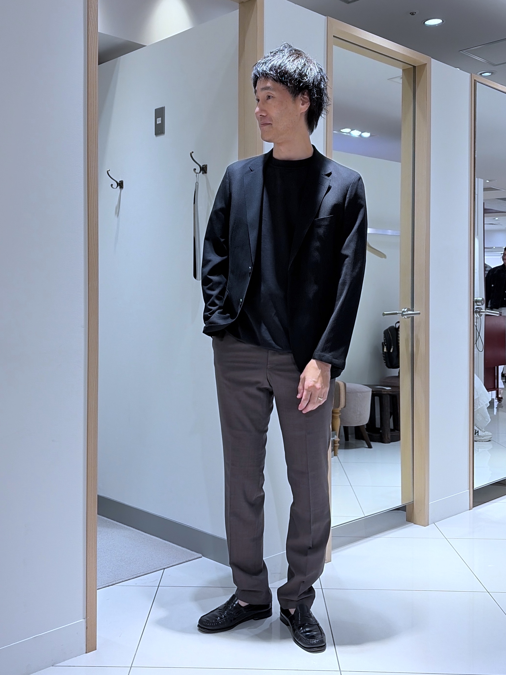 mutoさんの「TAKEO KIKUCHI｜【Begin5月号掲載/通気性】トリコットサッカー ジャケット」を使ったコーディネート