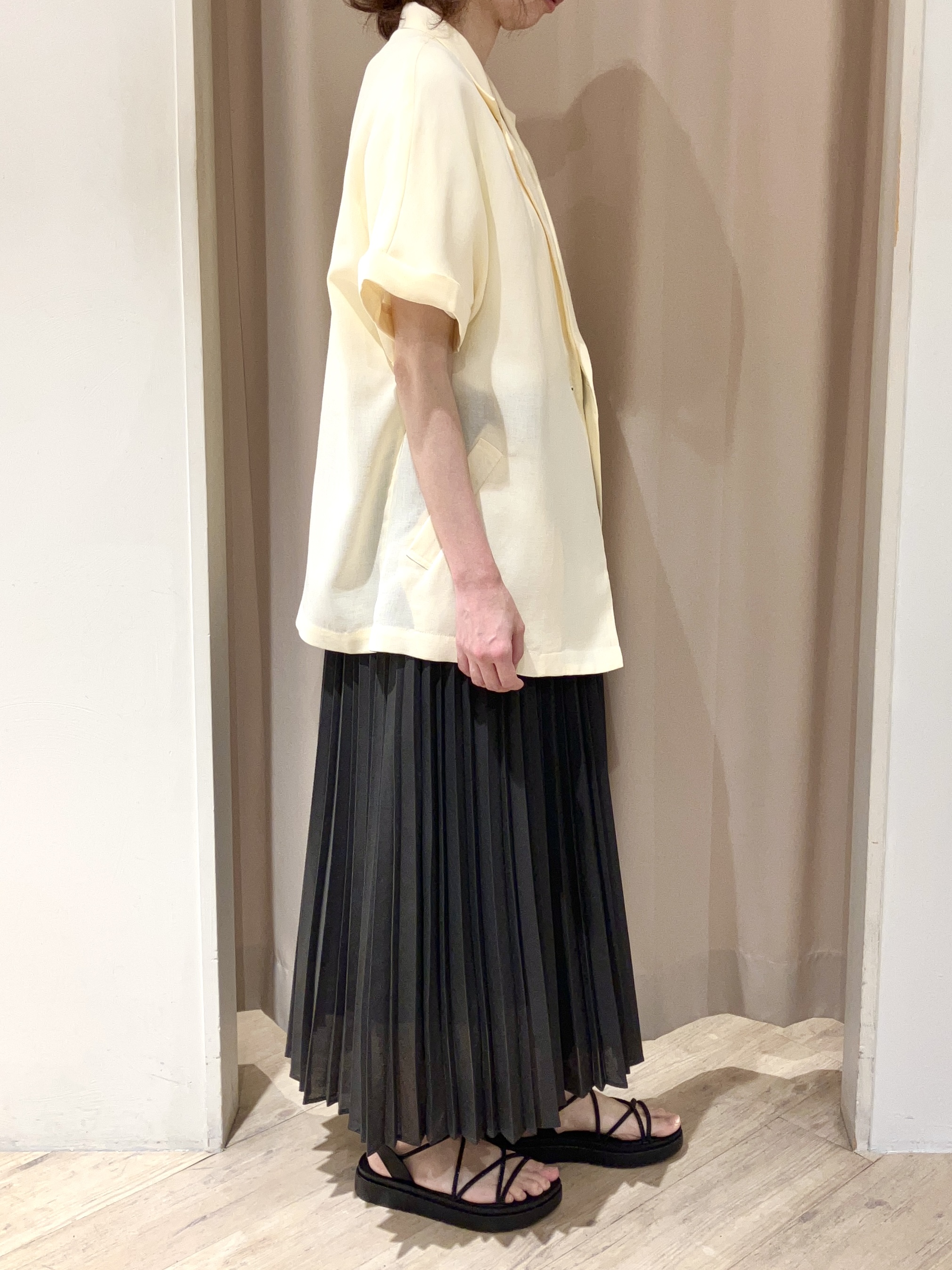 kimiさんの「grove｜【洗濯機OK・ひんやり/SETUP可】シワになりにくいハーフスリーブジャケット」を使ったコーディネート