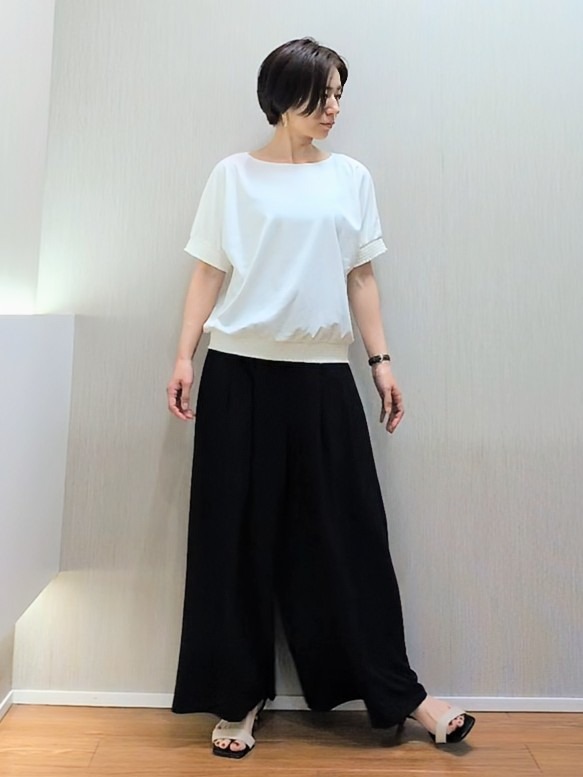 ミズタさんの「UNTITLED｜【接触冷感/吸水速乾/UVカット】ドルマンスリーブシャツ」を使ったコーディネート