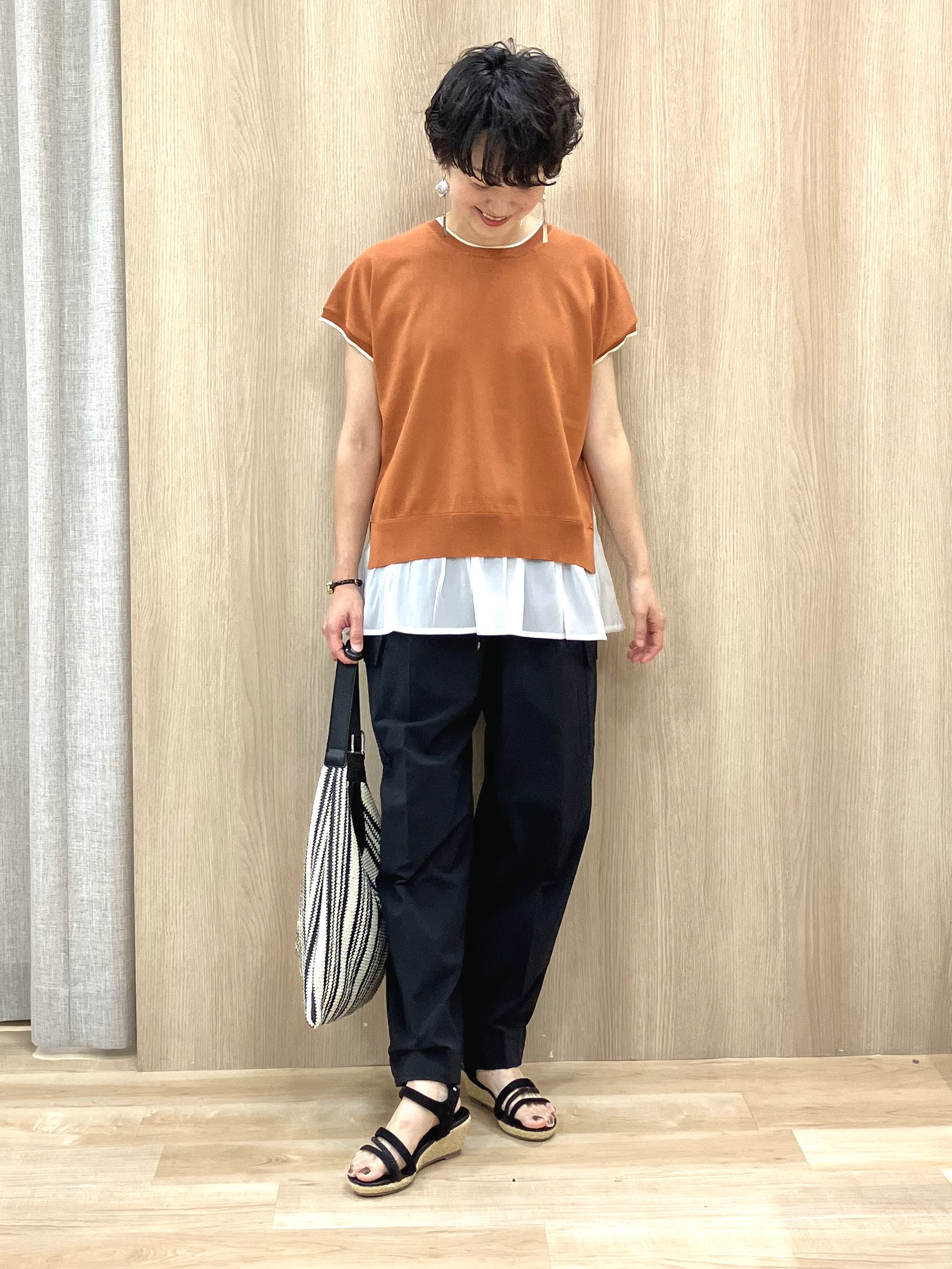 Keiさんの「grove｜人気デザインが夏verで登場！【体型カバー】裾レイヤードニット」を使ったコーディネート