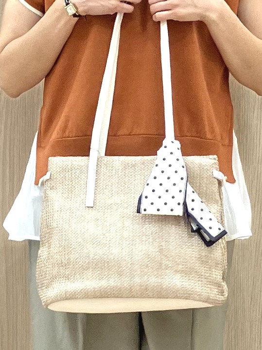Keiさんの「grove｜人気デザインが夏verで登場！【体型カバー】裾レイヤードニット」を使ったコーディネート