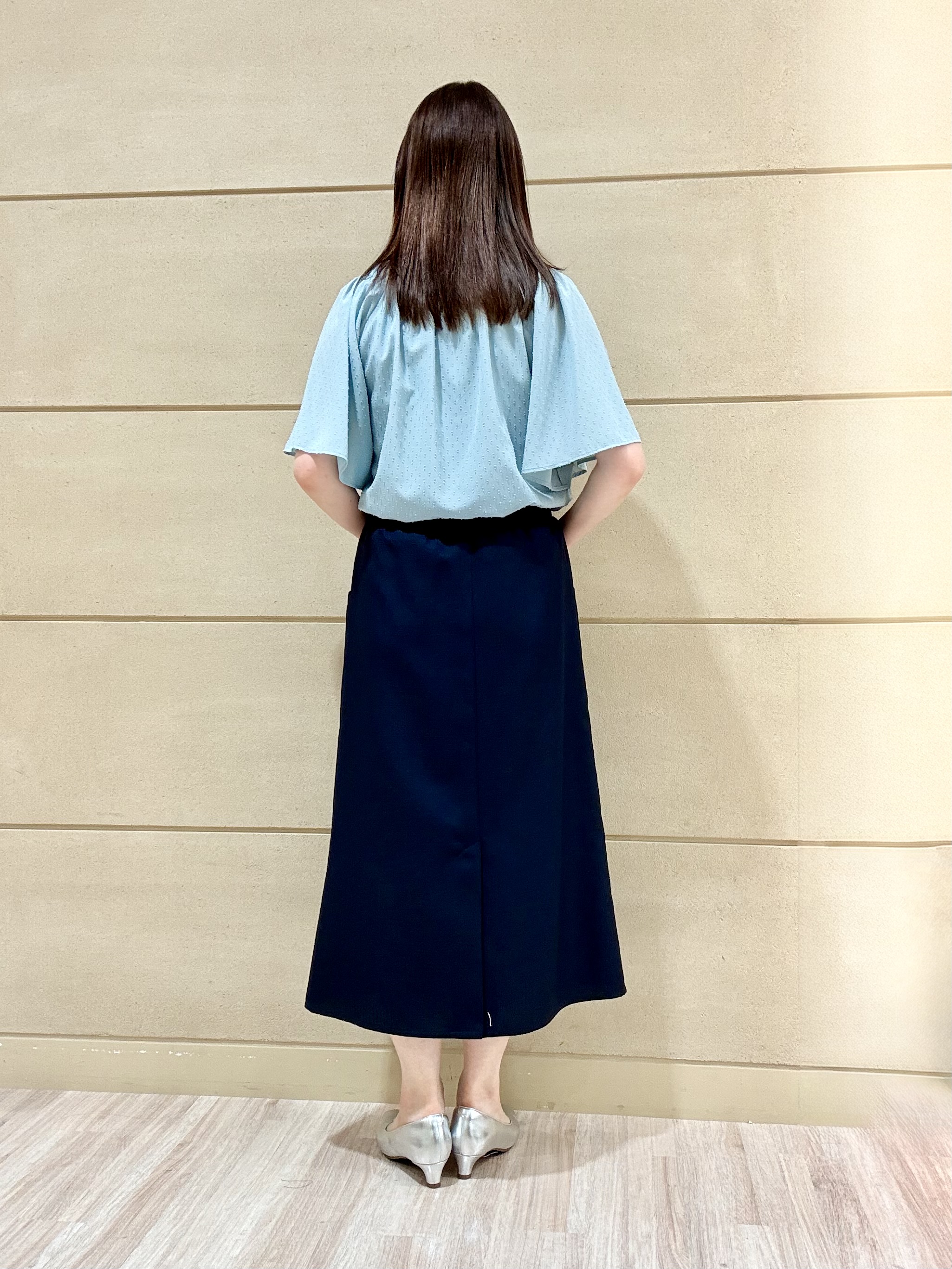 Marさんの「Reflect｜ネックギャザーデザインブラウス」を使ったコーディネート