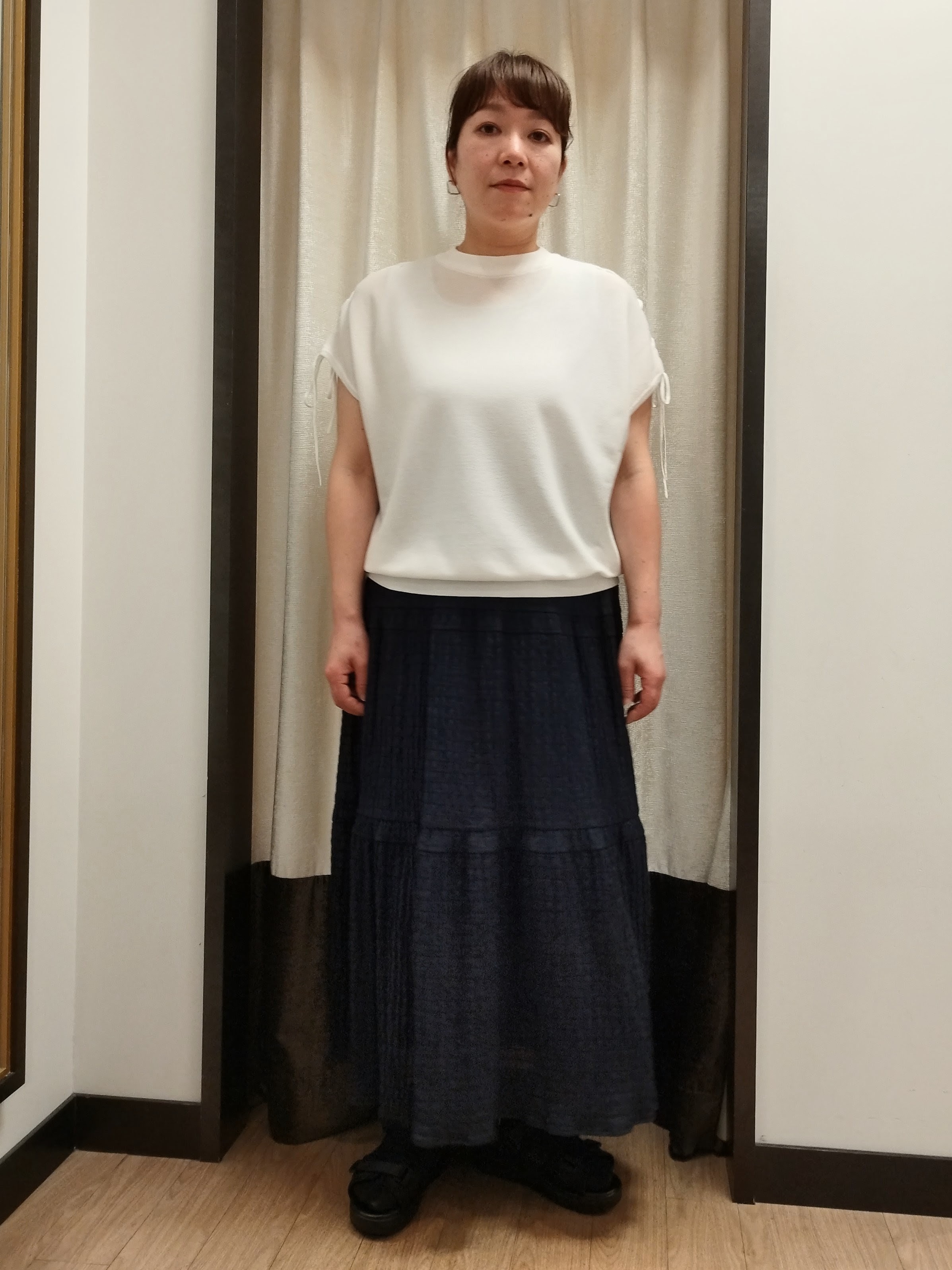junさんの「Reflect｜【セットアップ可】ティアードロングスカート」を使ったコーディネート