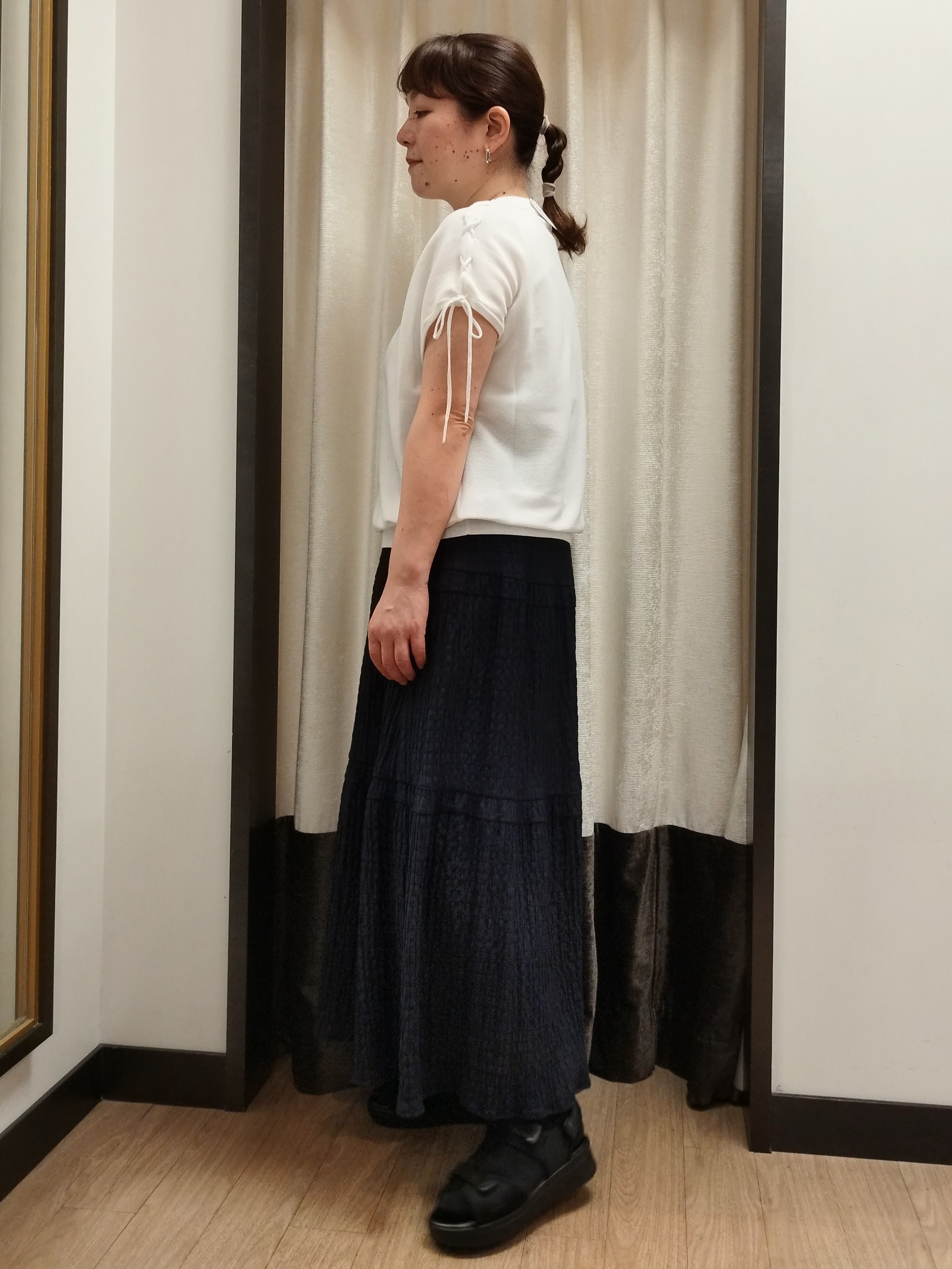 junさんの「Reflect｜【セットアップ可】ティアードロングスカート」を使ったコーディネート