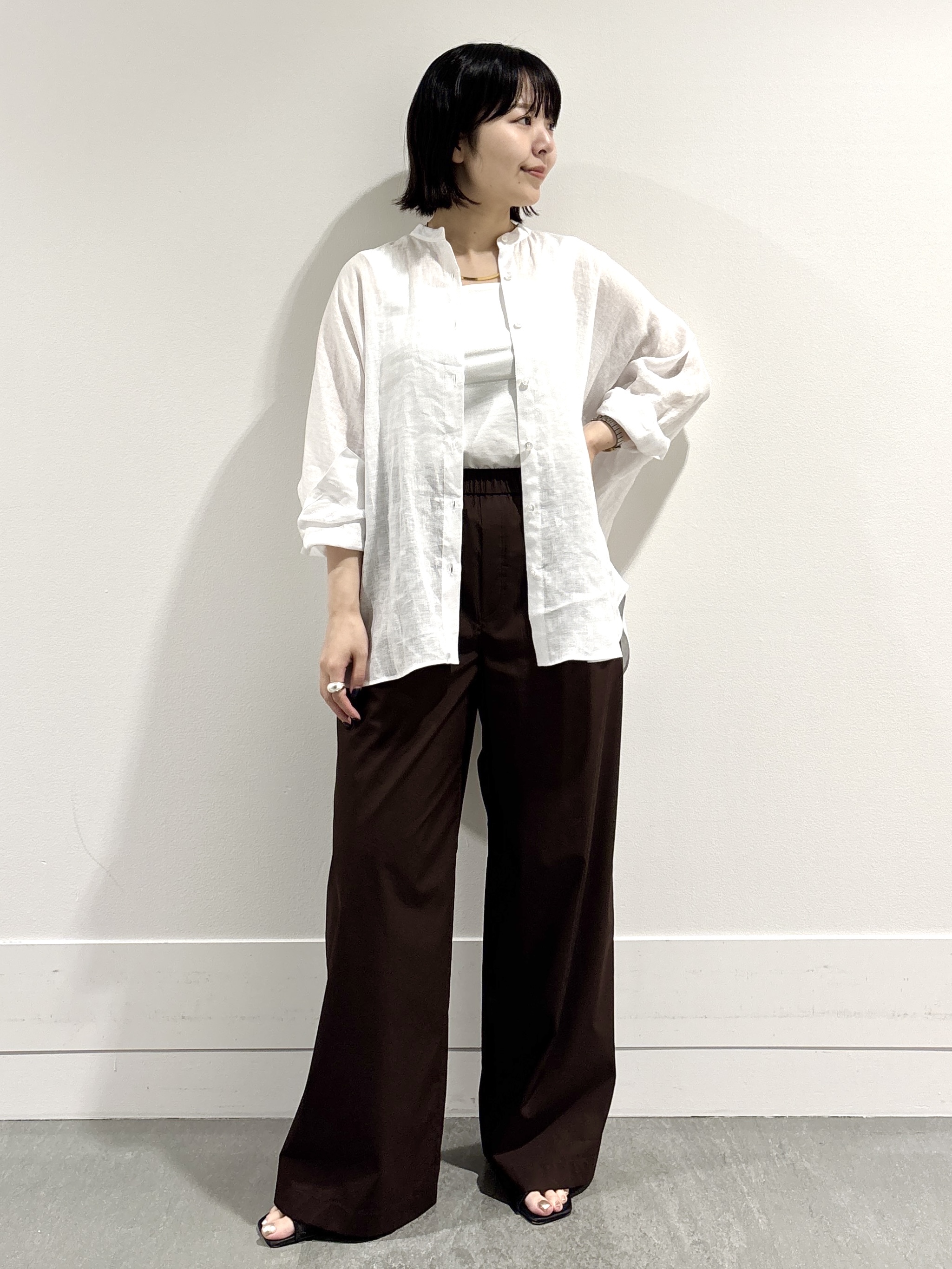 モエカさんの「UNTITLED｜【麻100】リネンドルマンシャツ」を使ったコーディネート