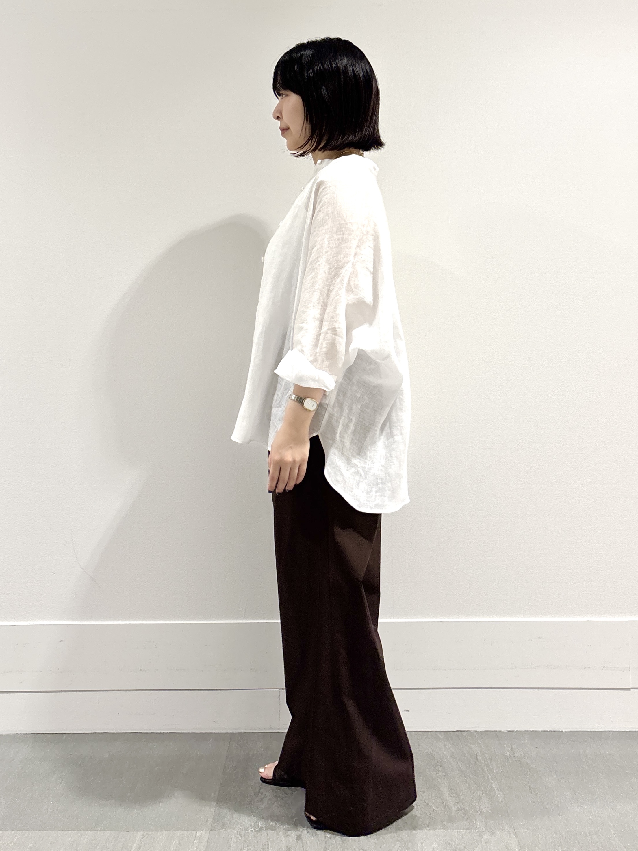 モエカさんの「UNTITLED｜【麻100】リネンドルマンシャツ」を使ったコーディネート